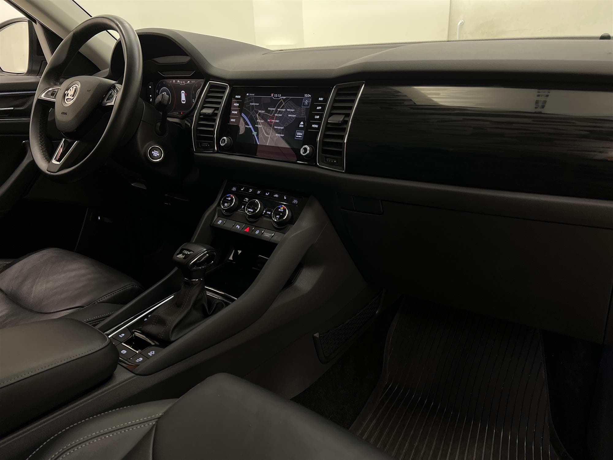 Skoda Kodiaq 2.0 TDI 4x4 Businessline Värmare Drag 7-sits