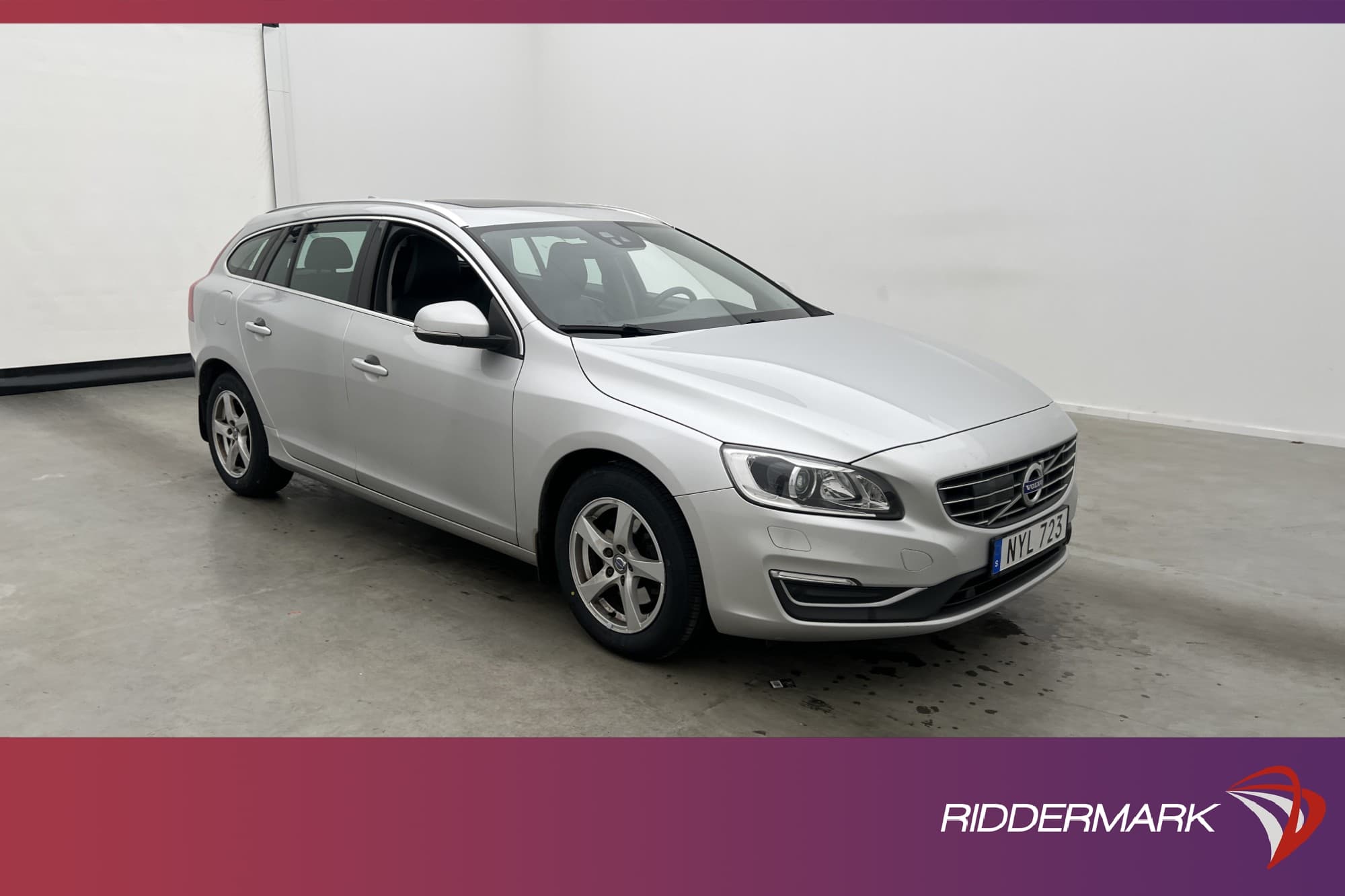 Volvo V60 D4