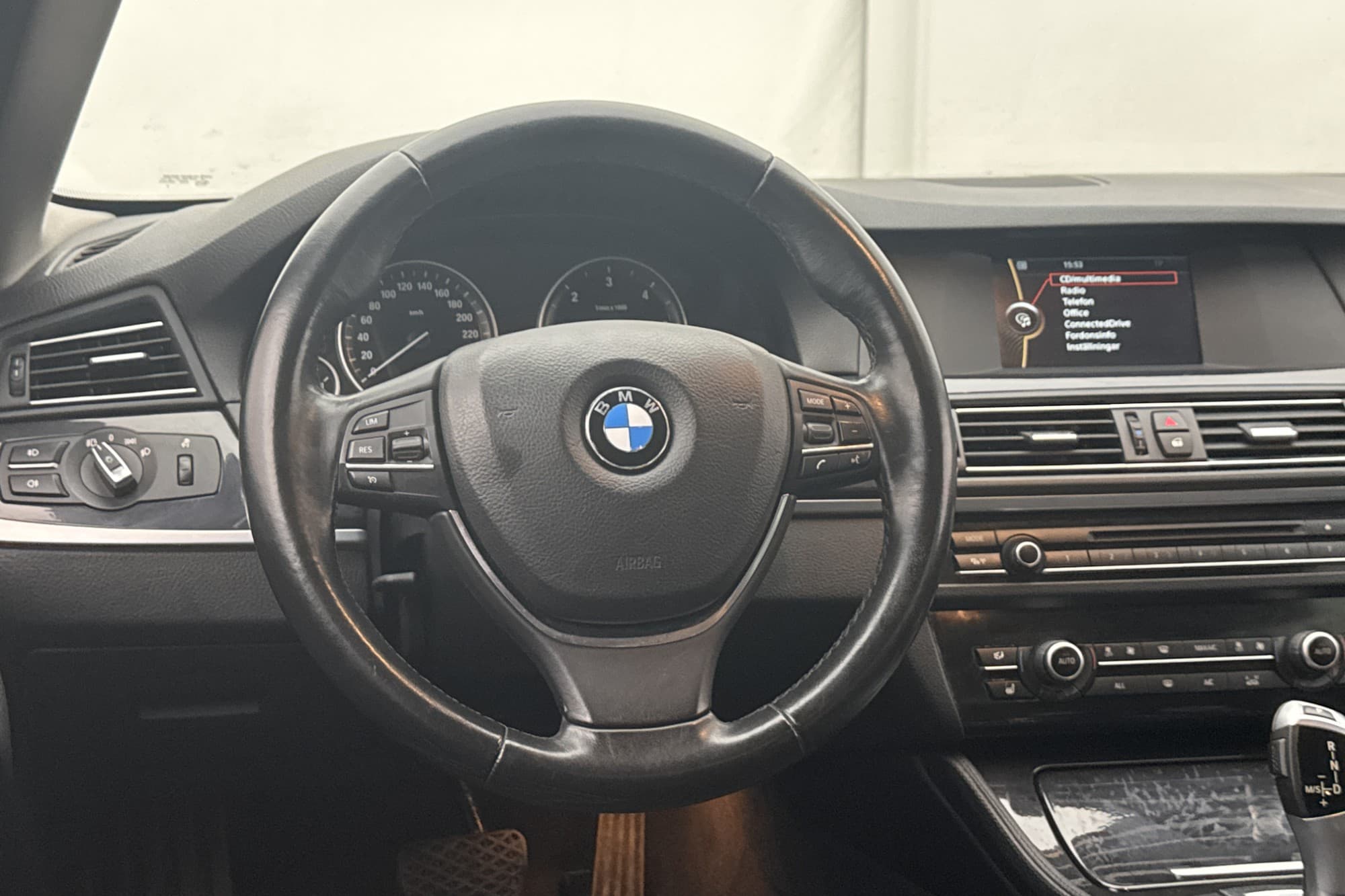 BMW 520 d Touring 184hk M&K-Värm Elstolar Sensorer Keyless