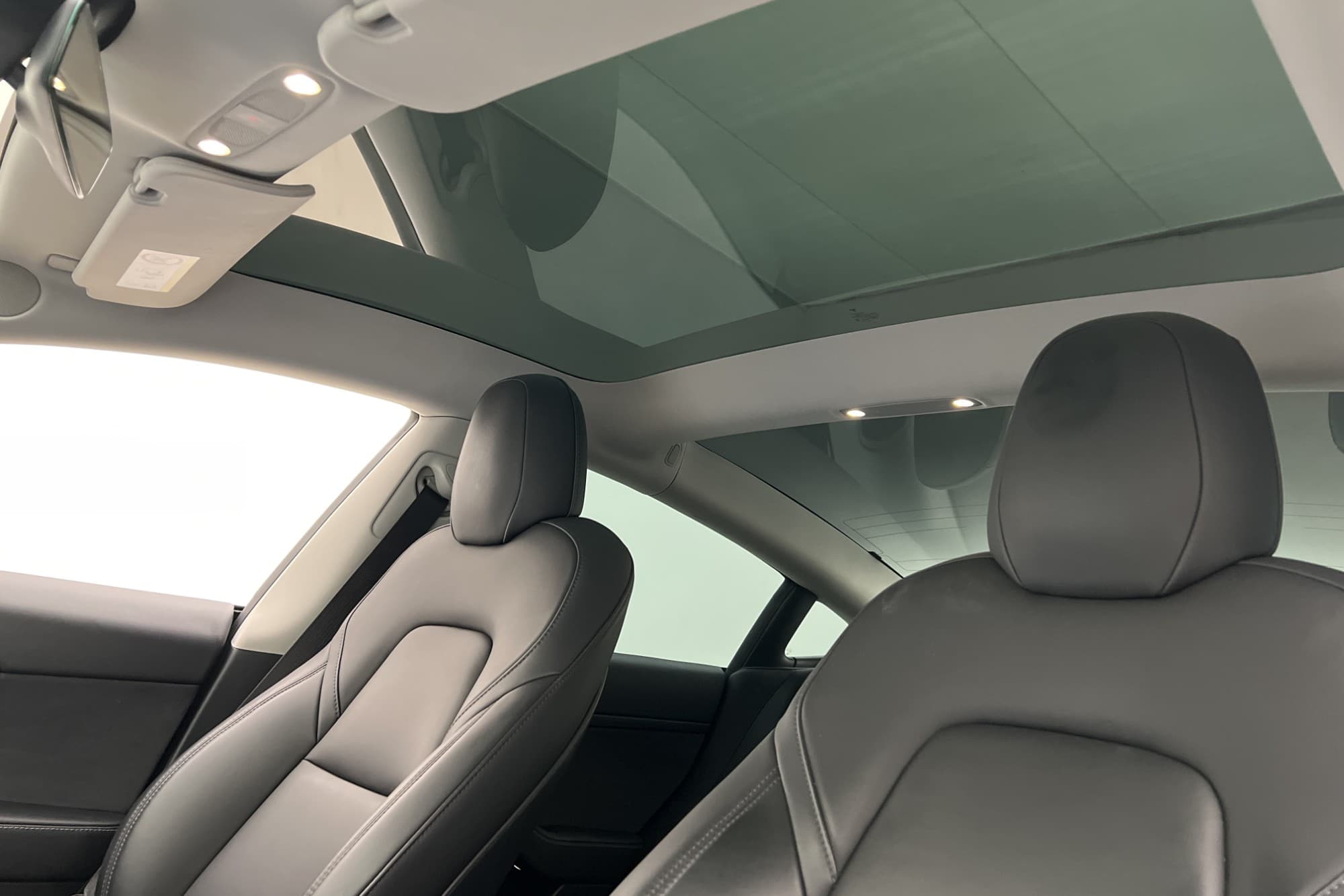 Tesla Model 3 Long Range AWD Svensksåld Autopilot 