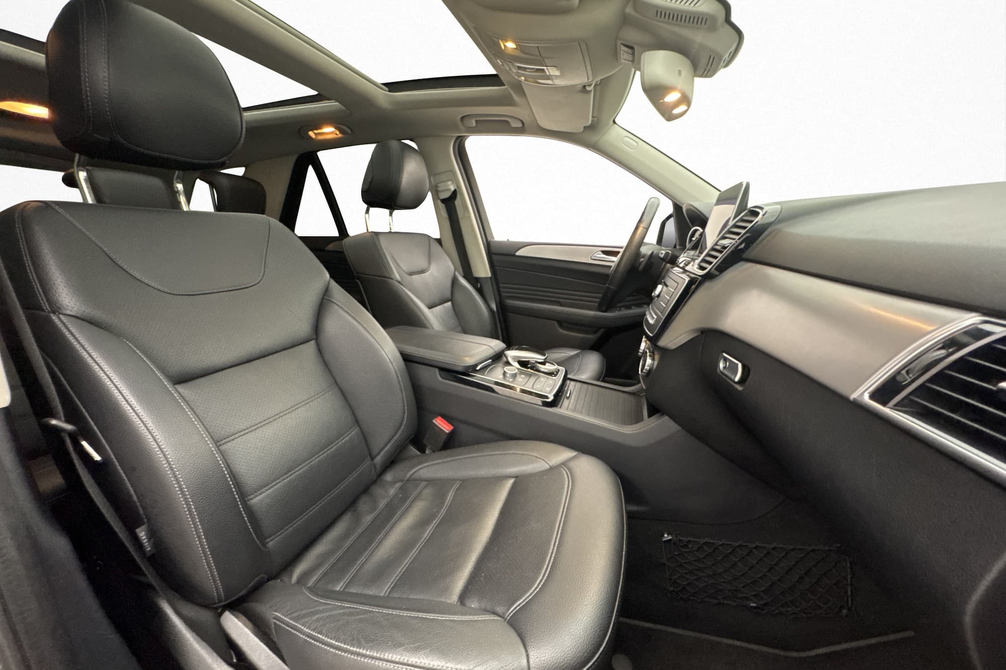 Mercedes-Benz GLE 500 455hk AMG Luftfjädring Pano 360° Drag