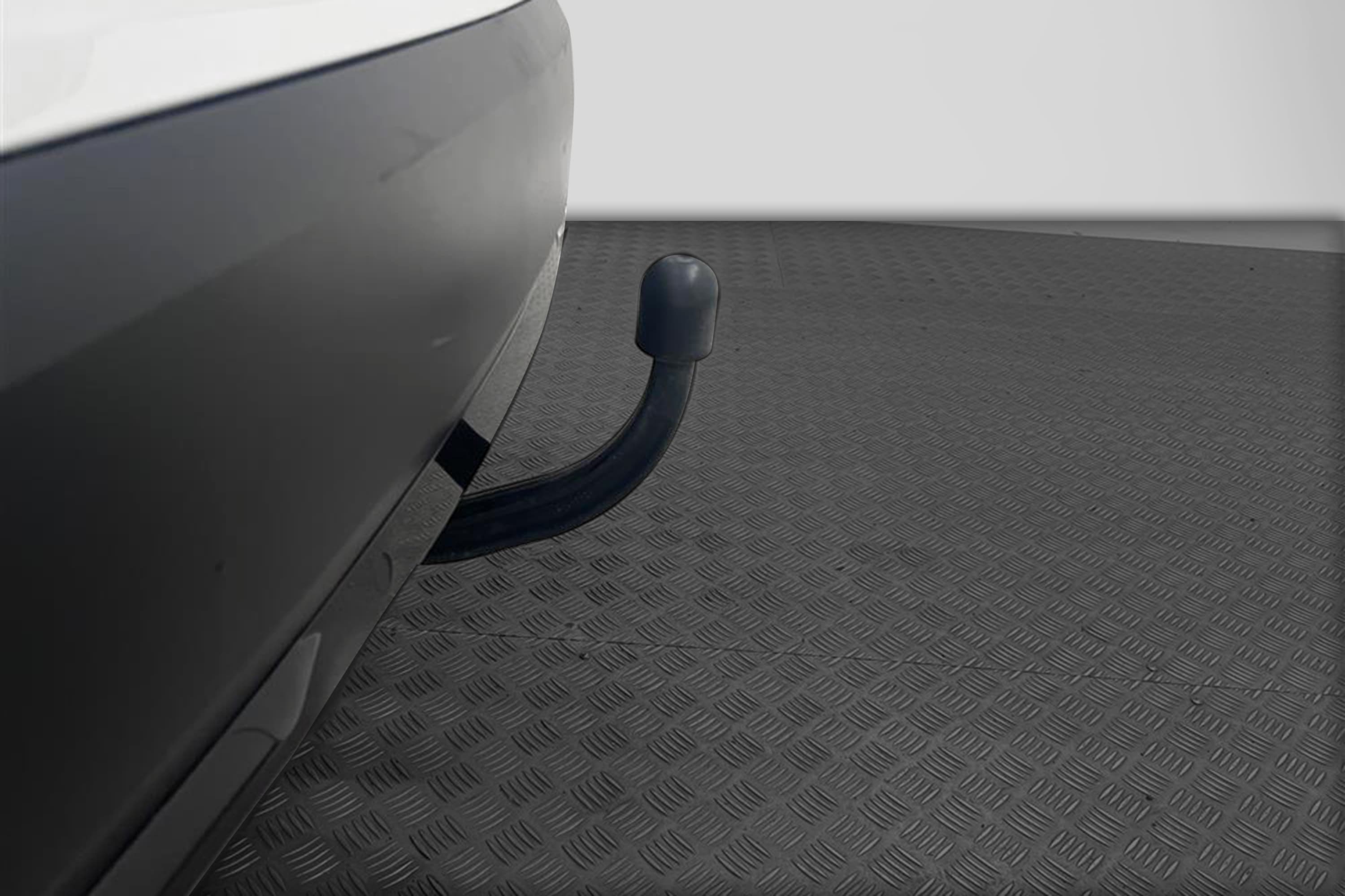 Citroën C4 1.5 BlueHDi 130hk Kamera Navi Värmare HUD Drag