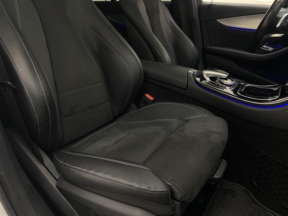 Mercedes-Benz E 220d 4M 194hk AMG Pano Wide. Värmare 360°