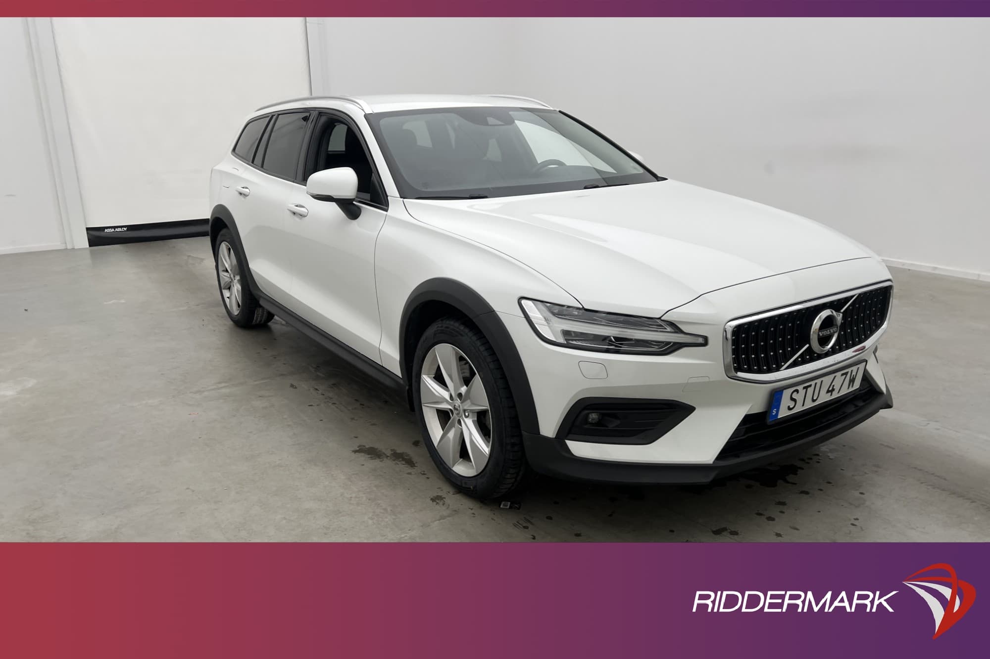 Volvo V60 Cross Country D4 AWD