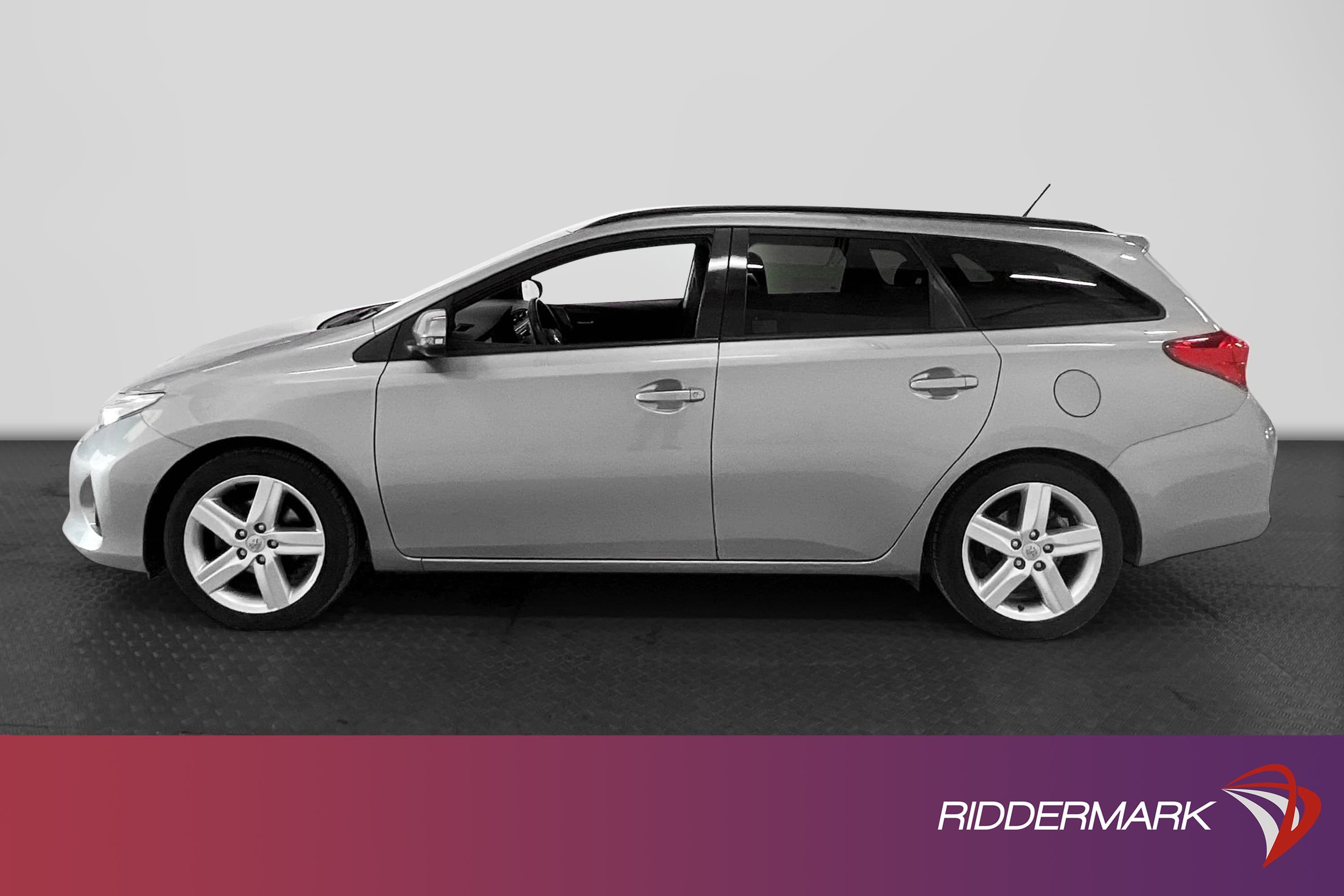 Toyota Auris TS 1.6 132hk 2 Brukare