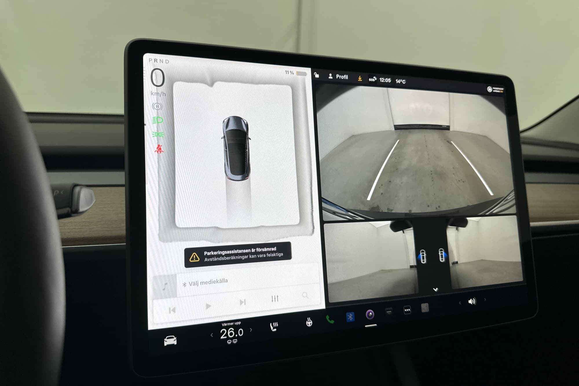 Tesla Model 3 Long Range AWD Autopilot Svensksåld MOMS