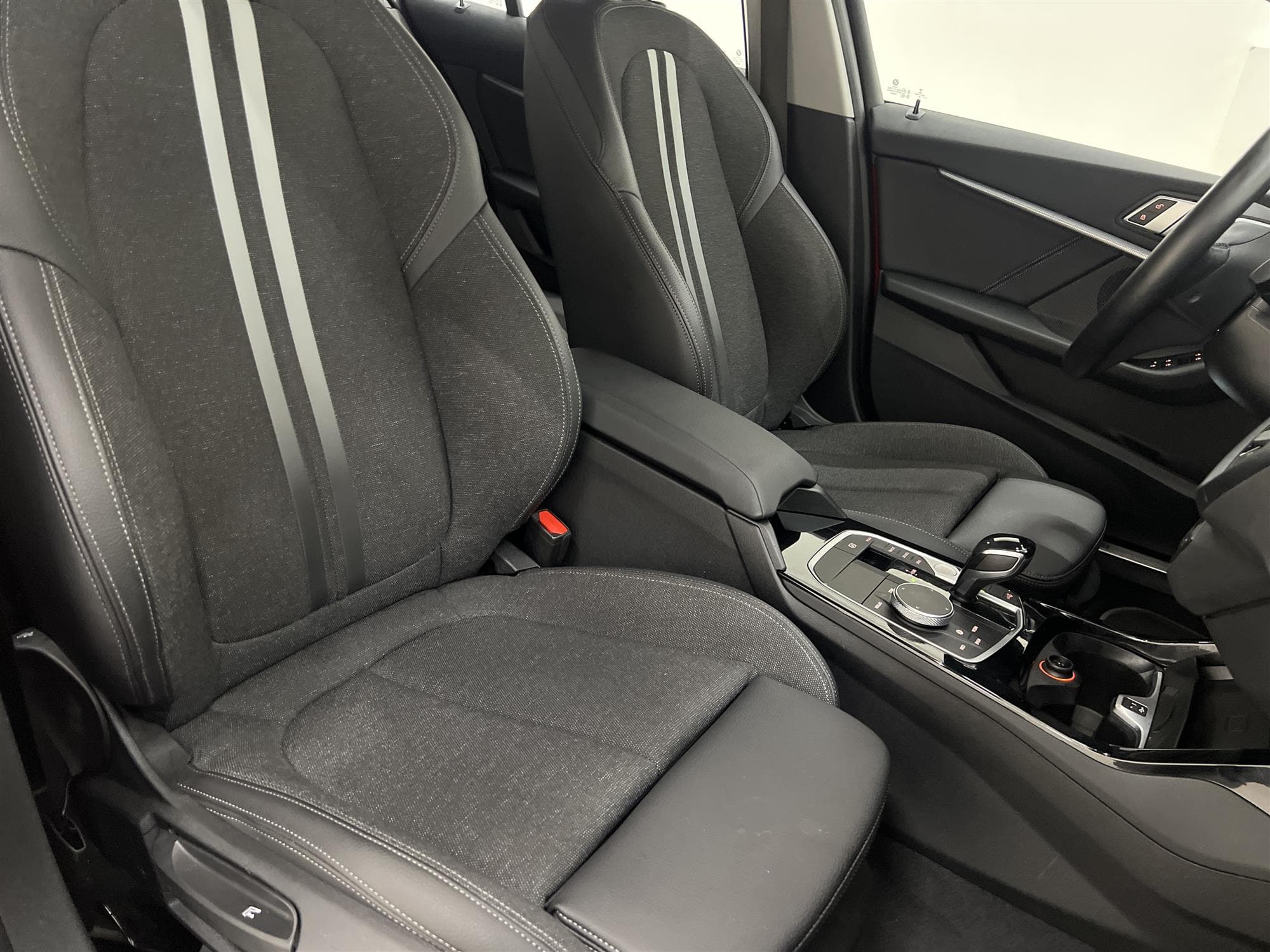 BMW  118i 140hk Sport line Hifi PDC LED 0,50L/mil