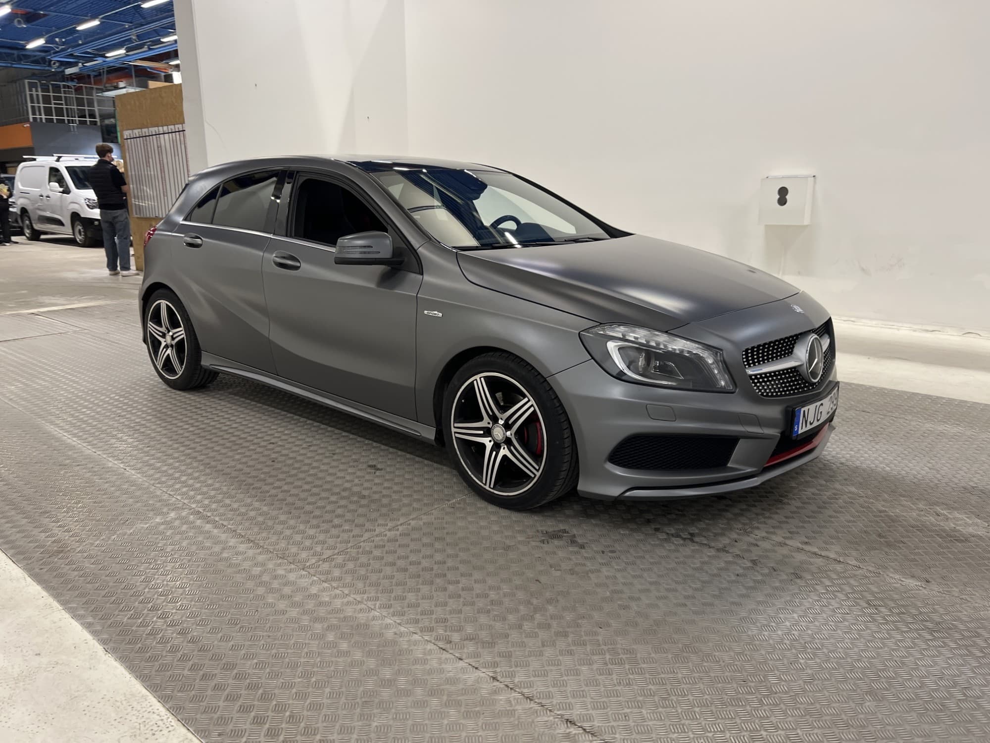 Mercedes-Benz A 250 211hk