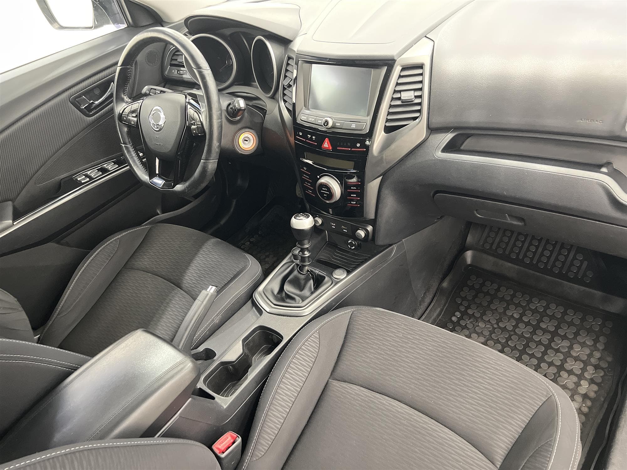SsangYong Tivoli XLV 1.6 AWD 115hk Kamera Navi Välservad