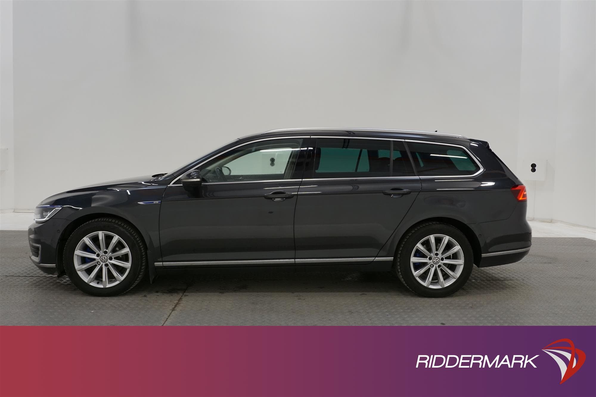 Volkswagen Passat GTE 218hk
