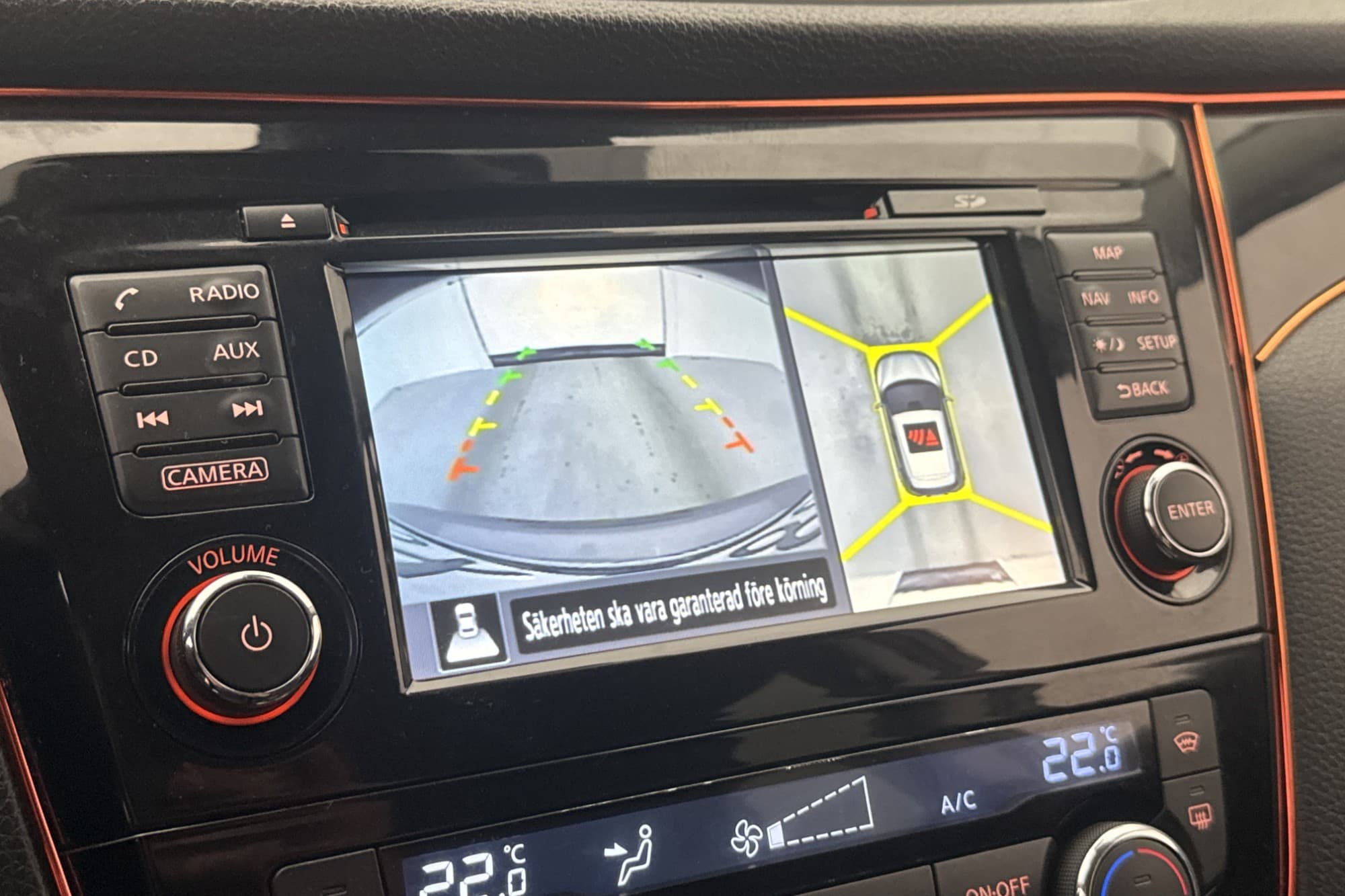 Nissan Qashqai 1.5 110hk Tekna 360° Navi Halvskinn Elstol