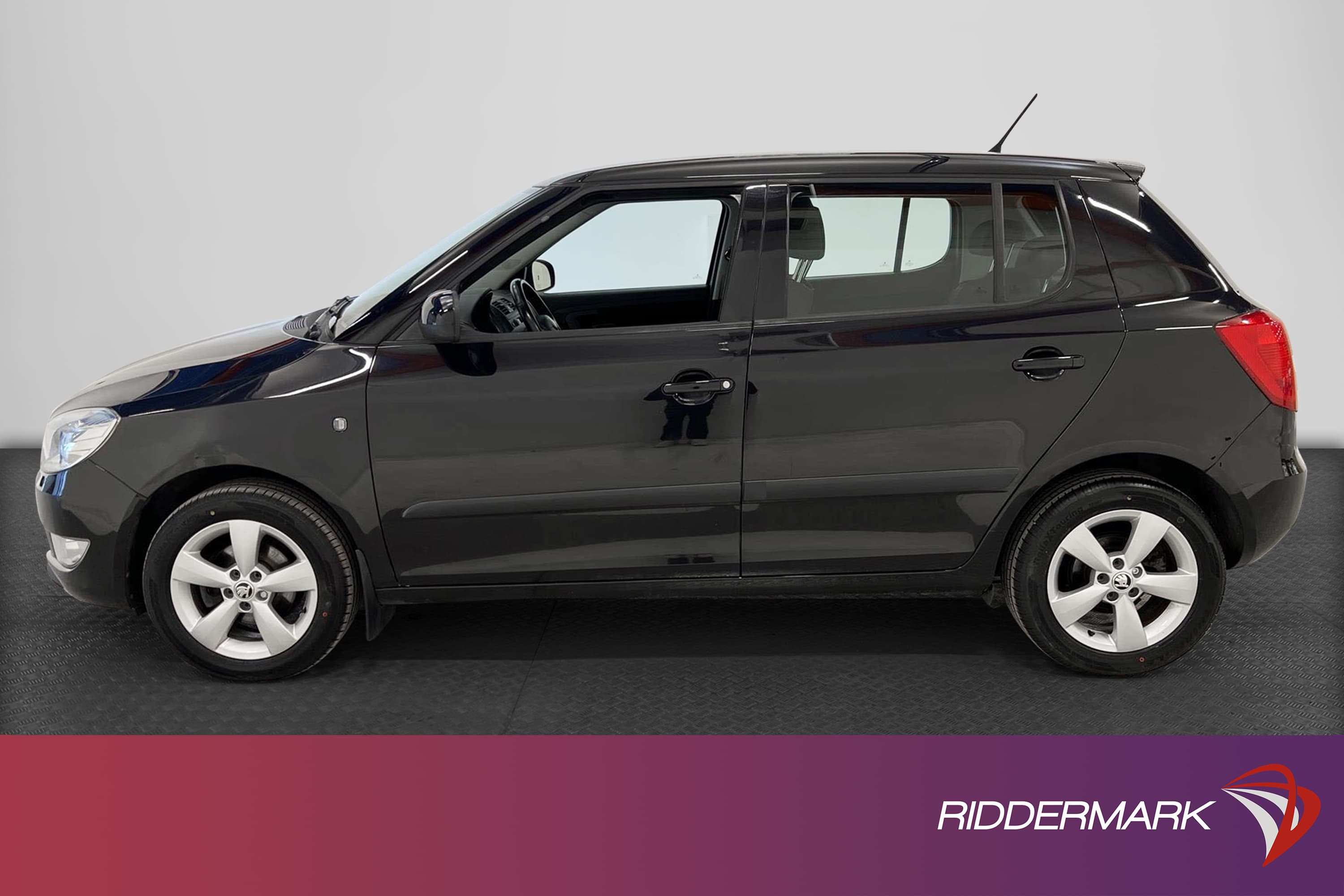 Skoda Fabia 1.2 TSI 86hk 2 Brukare 536kr Skatt