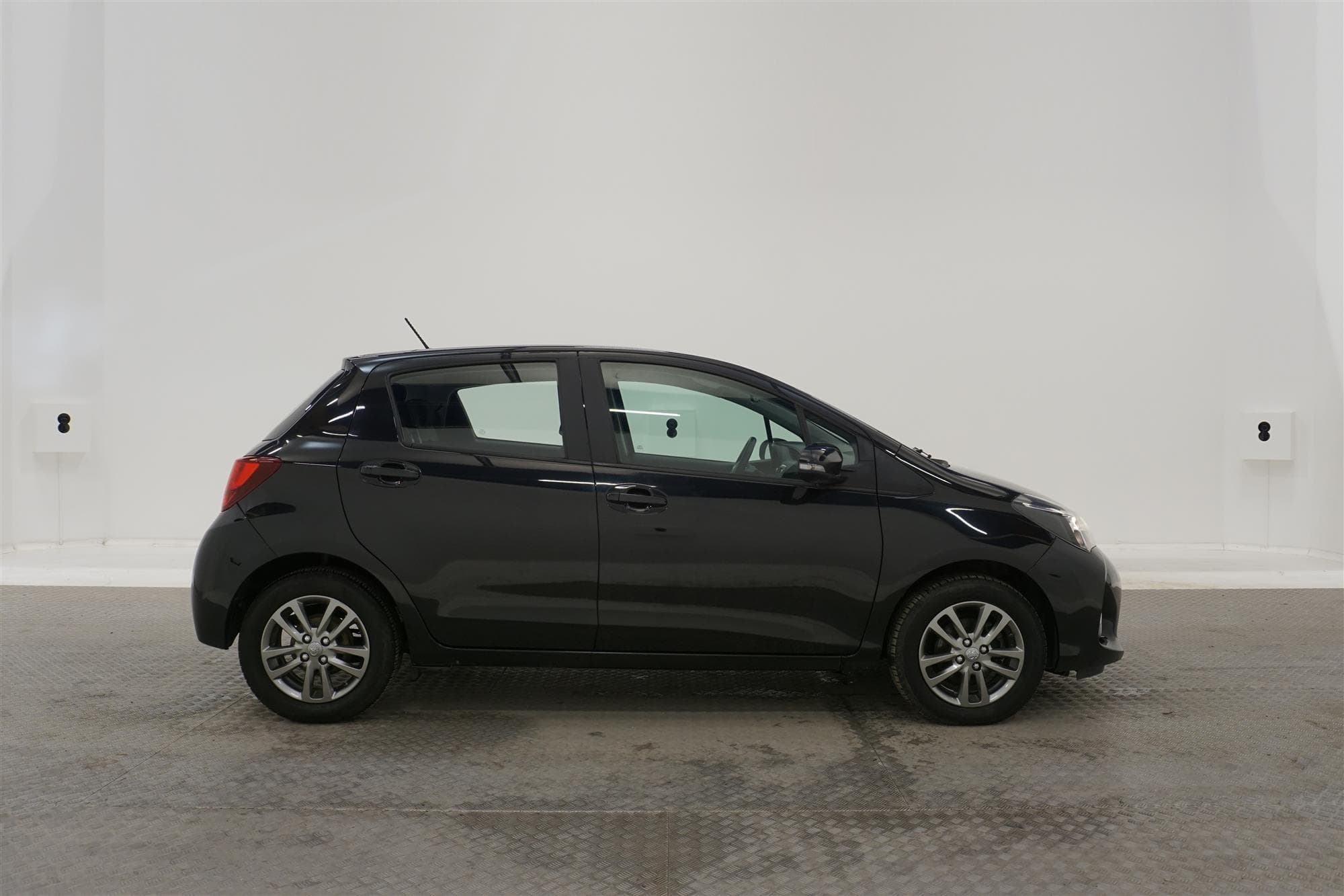 Toyota Yaris 1.33 99hk 1 Brukare  B-Kam Låg Skatt 0,49L/mil