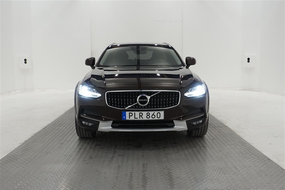 Volvo V90 Cross Country