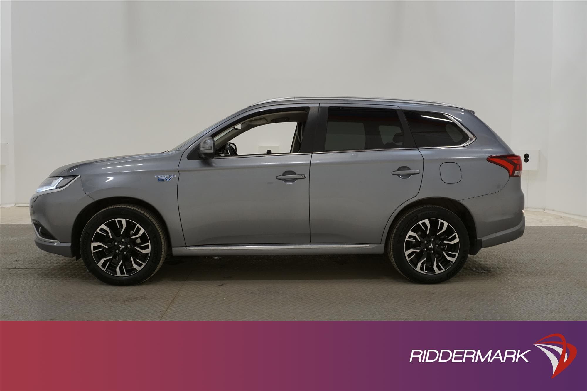 Mitsubishi Outlander PHEV 4WD 203hk