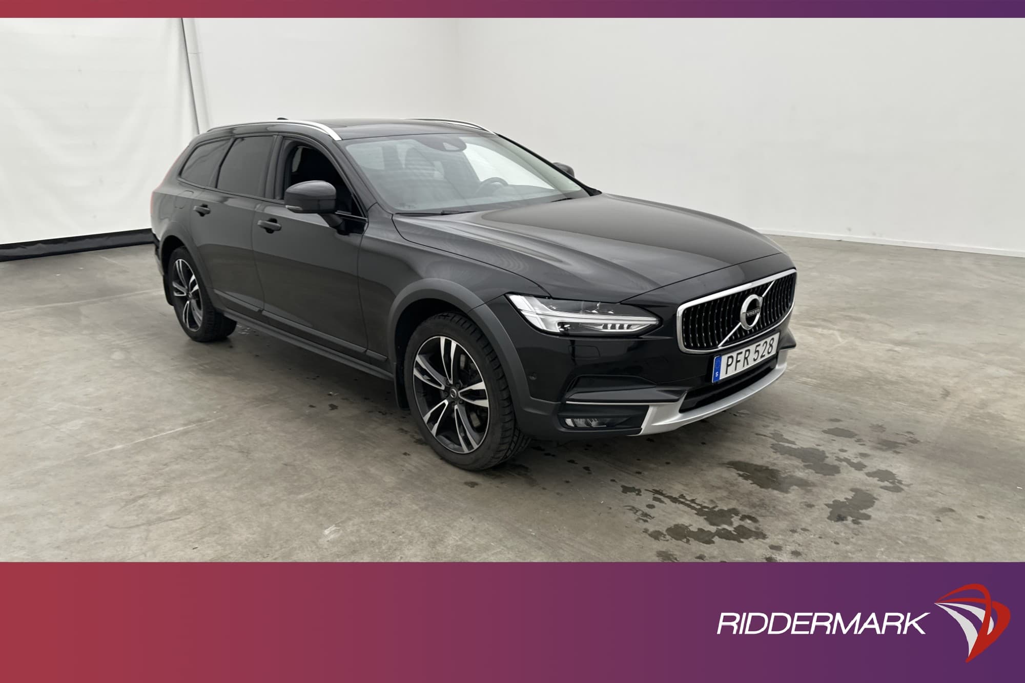 Volvo V90 Cross Country D4 AWD