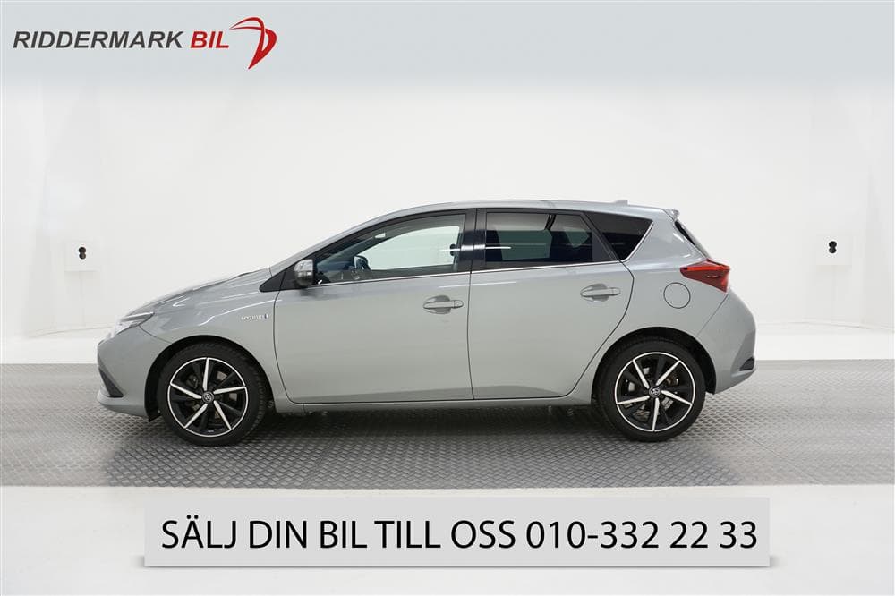 Toyota Auris 1.8 Hybrid 99hk