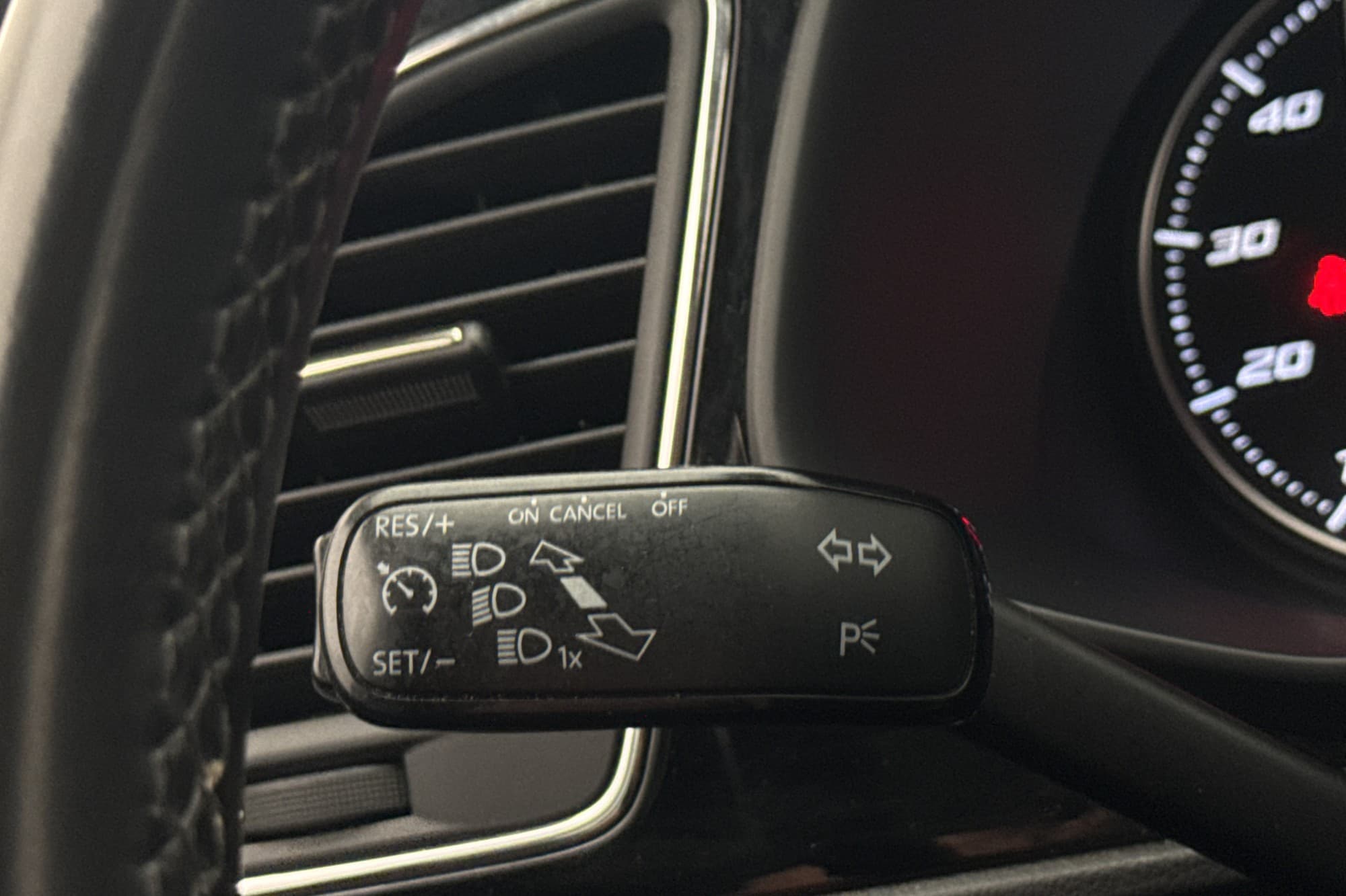 SEAT Leon TSI 110hk CarPlay Sensorer Farthållare 0.49L/Mil