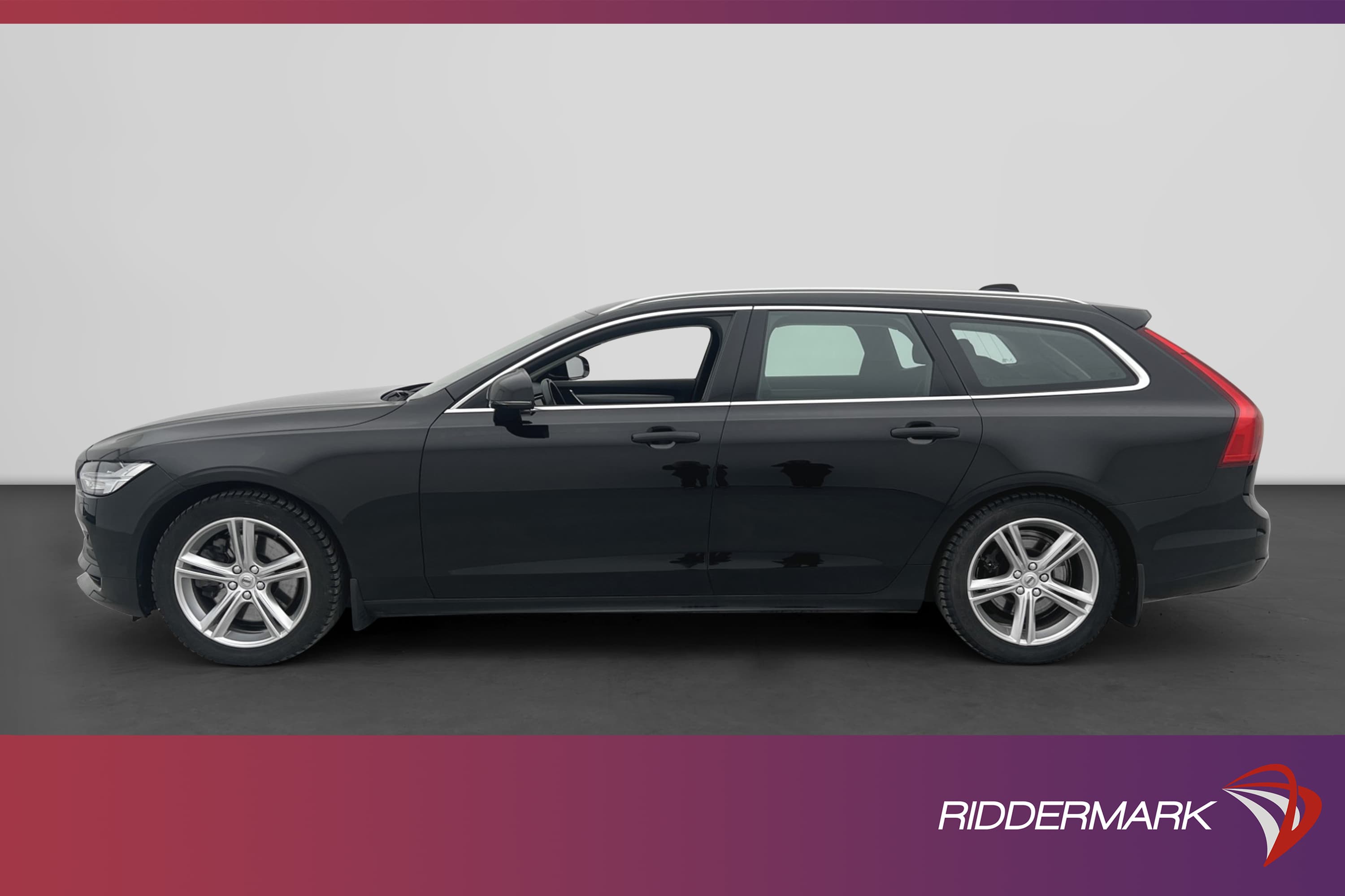 Volvo V90 T4 190hk Momentum Advanced