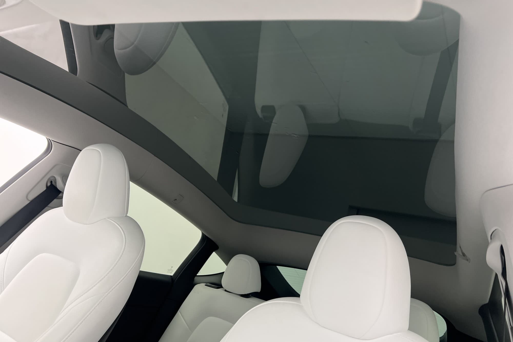 Tesla Model Y Long Range AWD Svensksåld Dragkrok MOMS