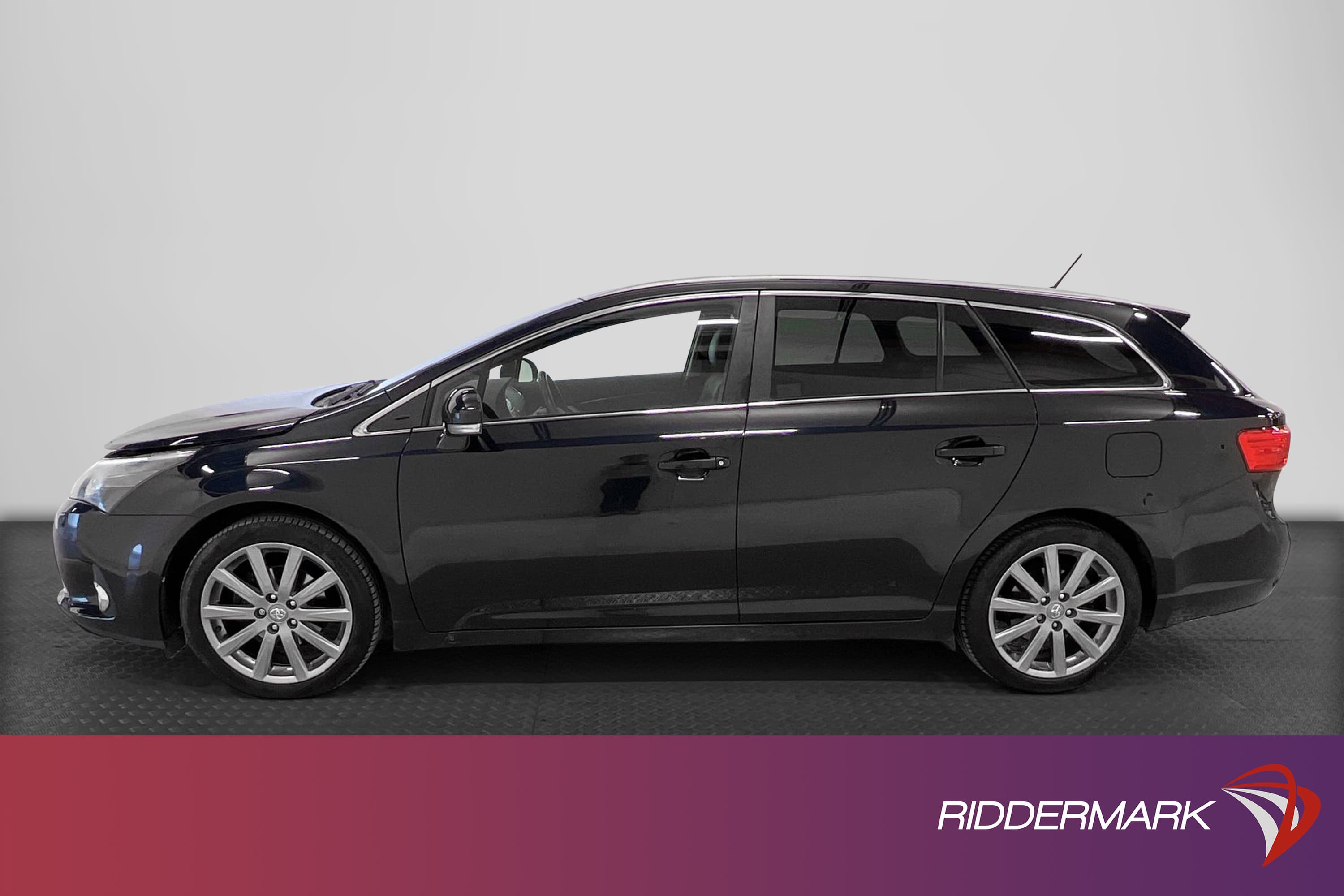 Toyota Avensis Kombi 2.0 152hk