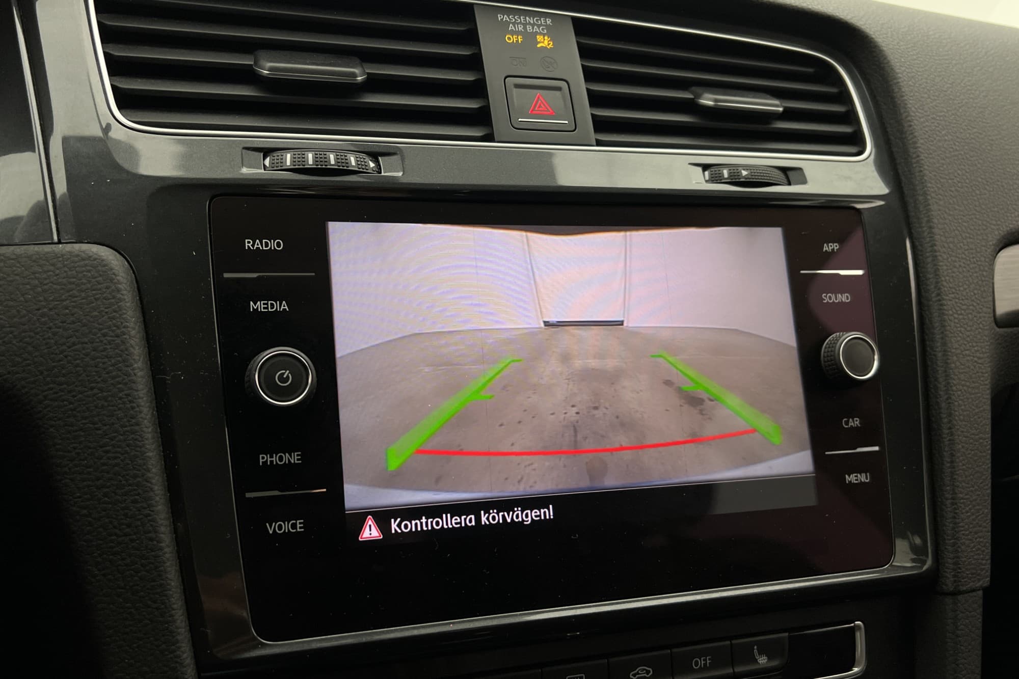 Volkswagen Golf SC 1.0 TSI 110hk Backkamera Dragkrok CarPlay