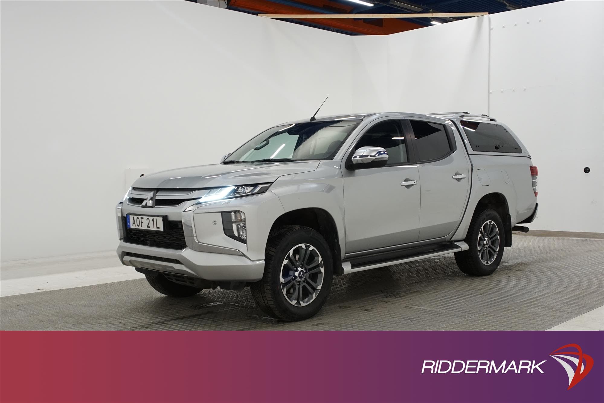 Mitsubishi L200 Premium 2.2 Di-D Automat 4WD Dragkrok Moms
