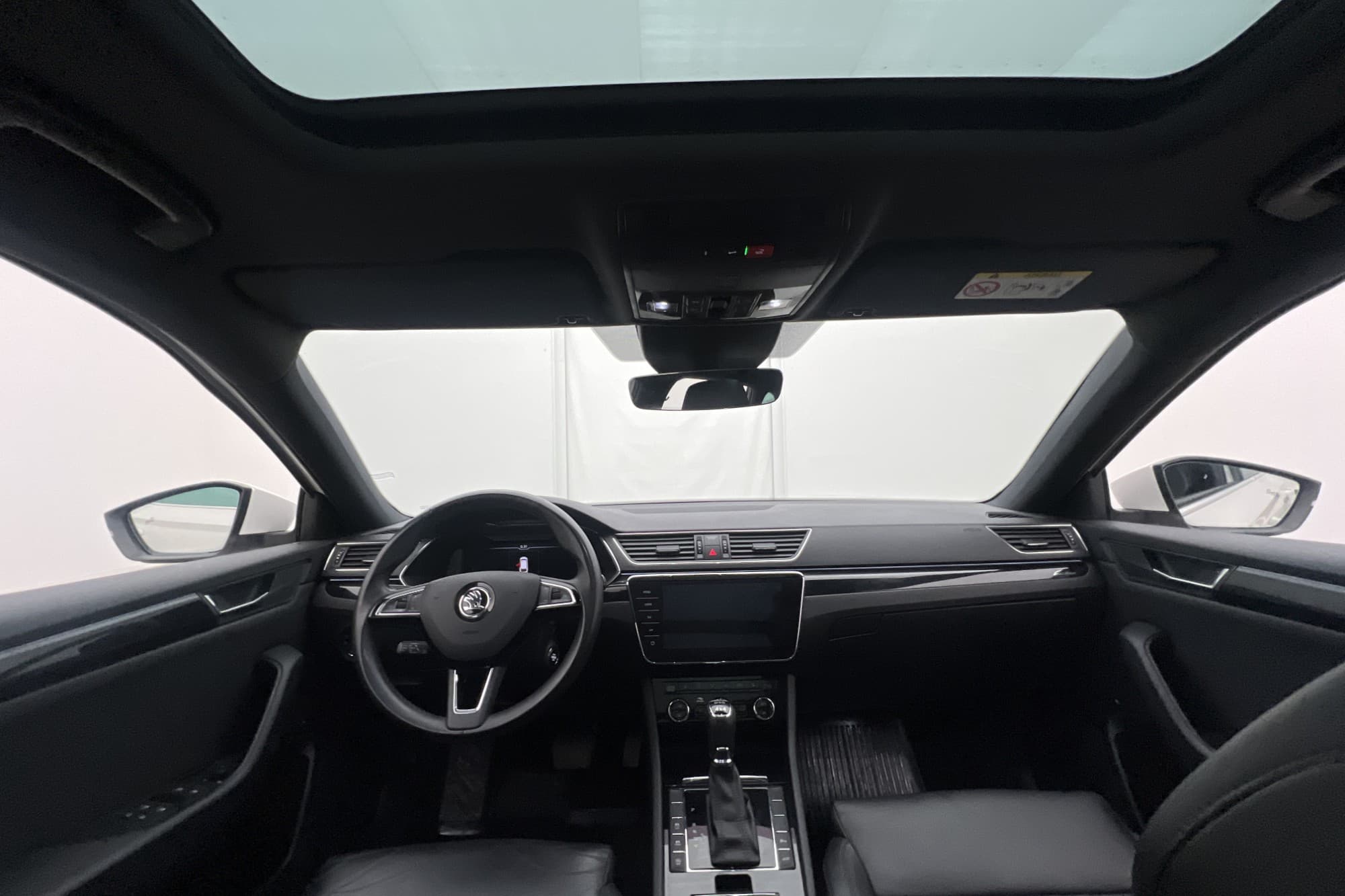 Škoda Superb 2.0 TDI 4X4 L&K Navi Värm Kamera Canton Pano
