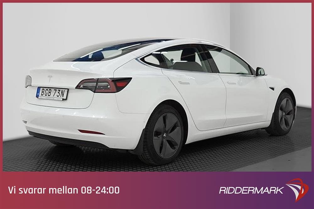 Tesla Model 3 Standard Range Plus 258hk Svensksåld Autopilotexteriör