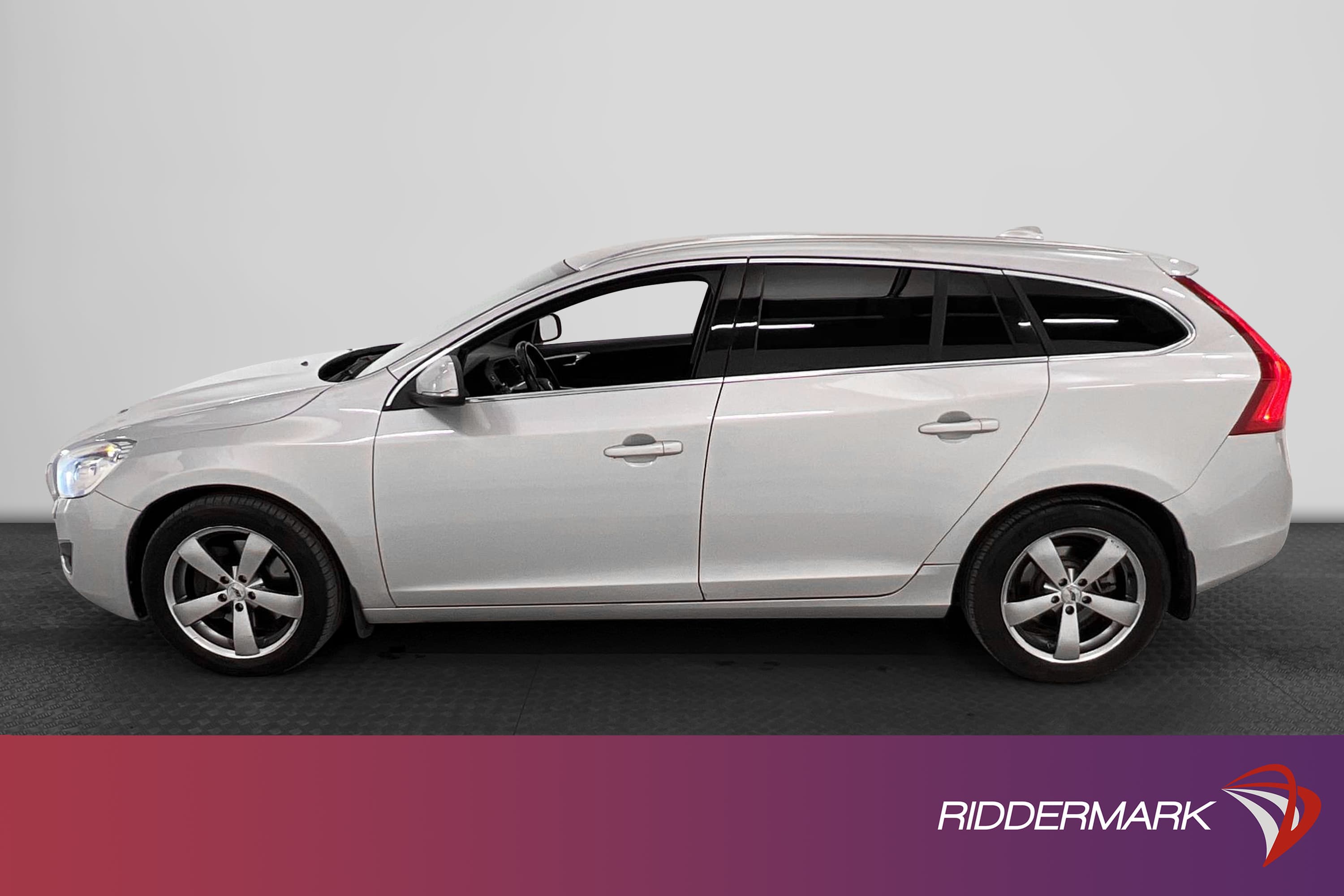 Volvo V60 D5 205hk AWD