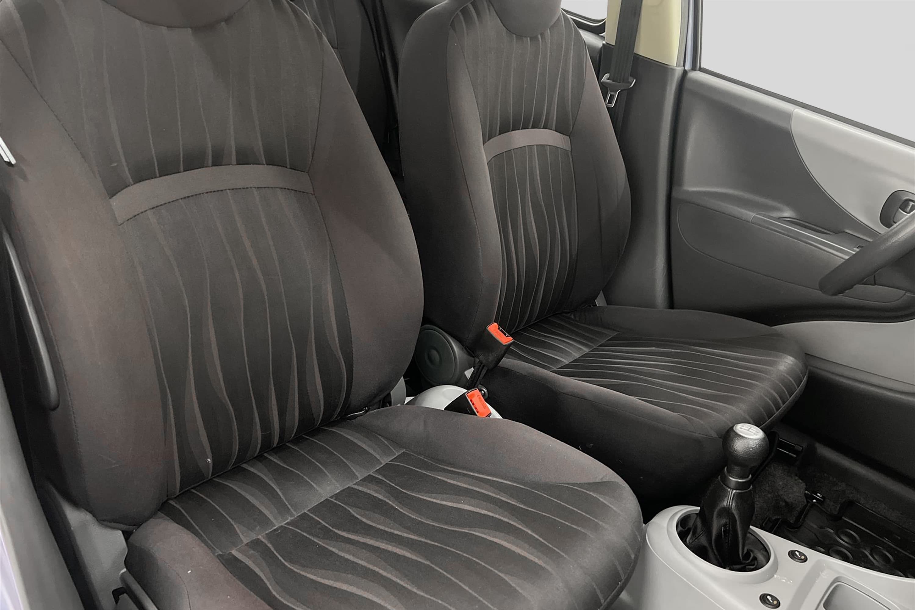 Nissan Pixo 1.0 68hk M&K-Värm 360kr Skatt Nyserv 0,38L/mil