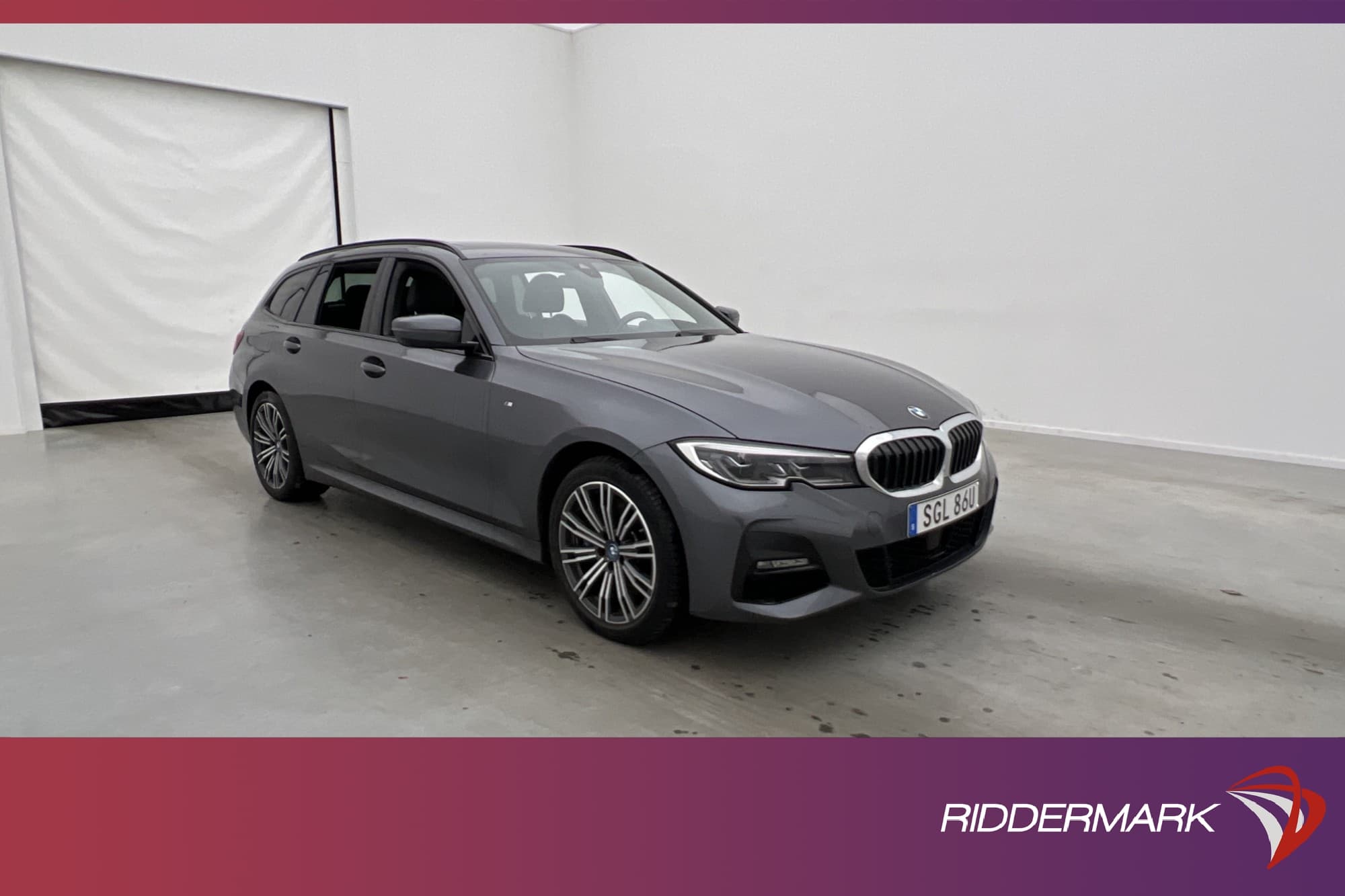 BMW 330e xDrive 292hk