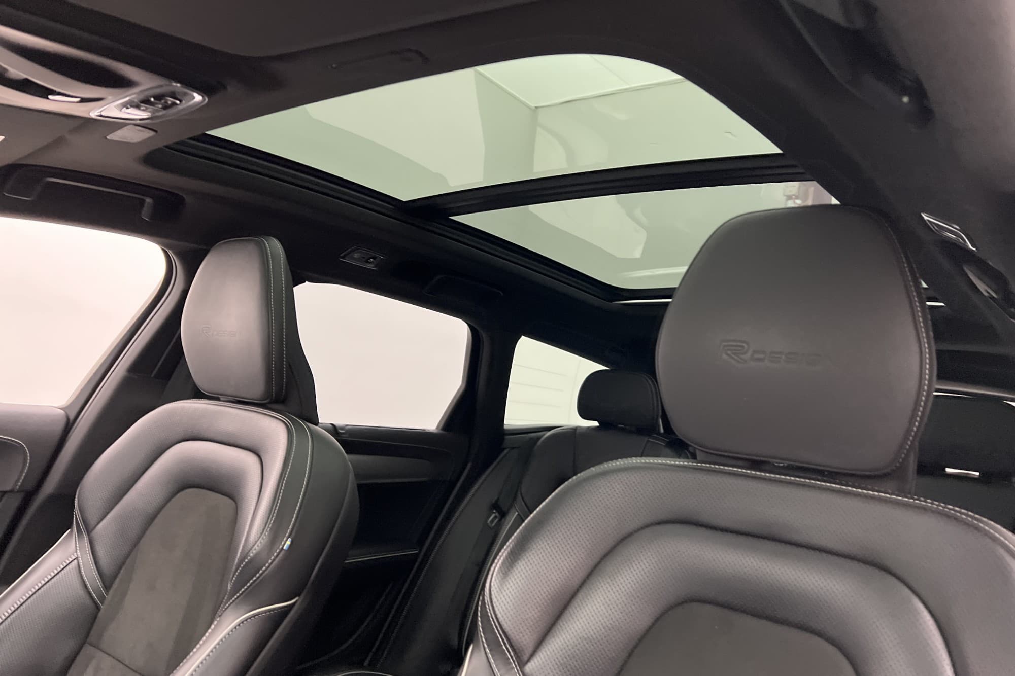 Volvo V90 Recharge T8 AWD R-Design VOC Pano Drag HUD 360°