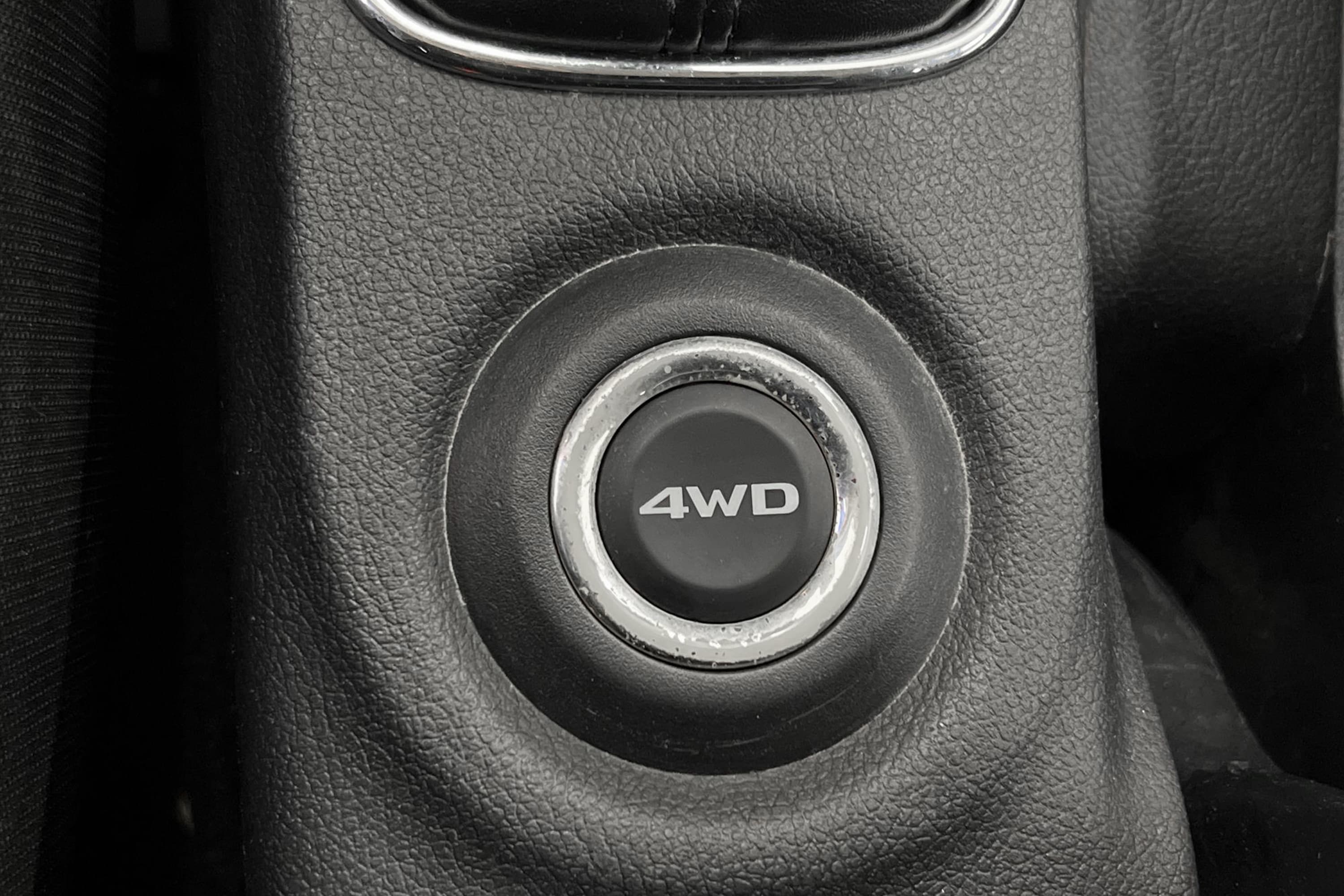 Mitsubishi Outlander 2.2 Di-D AWD M-Värm B-Kamera 0,54l/milinteriör