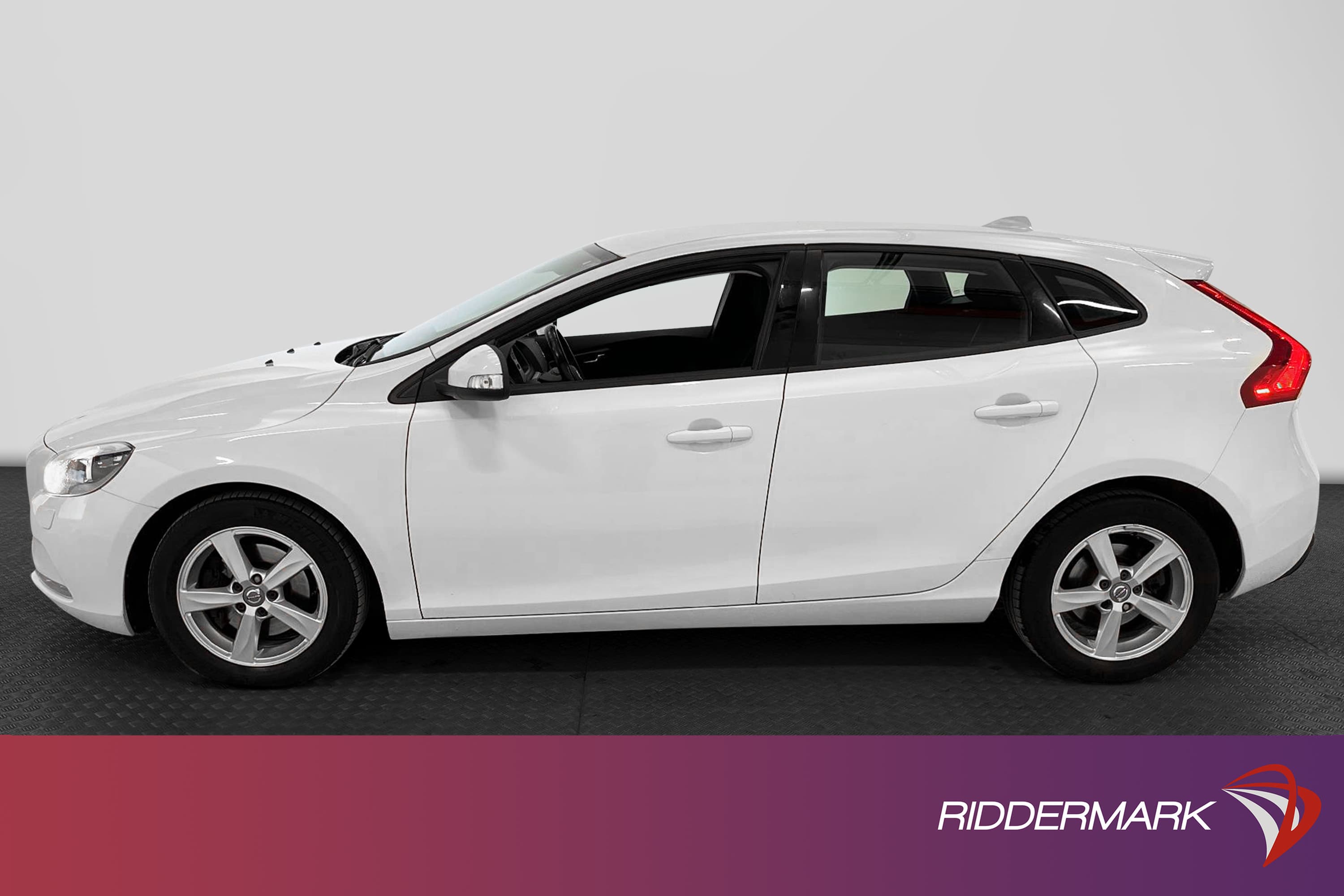 Volvo V40 T2 120hk