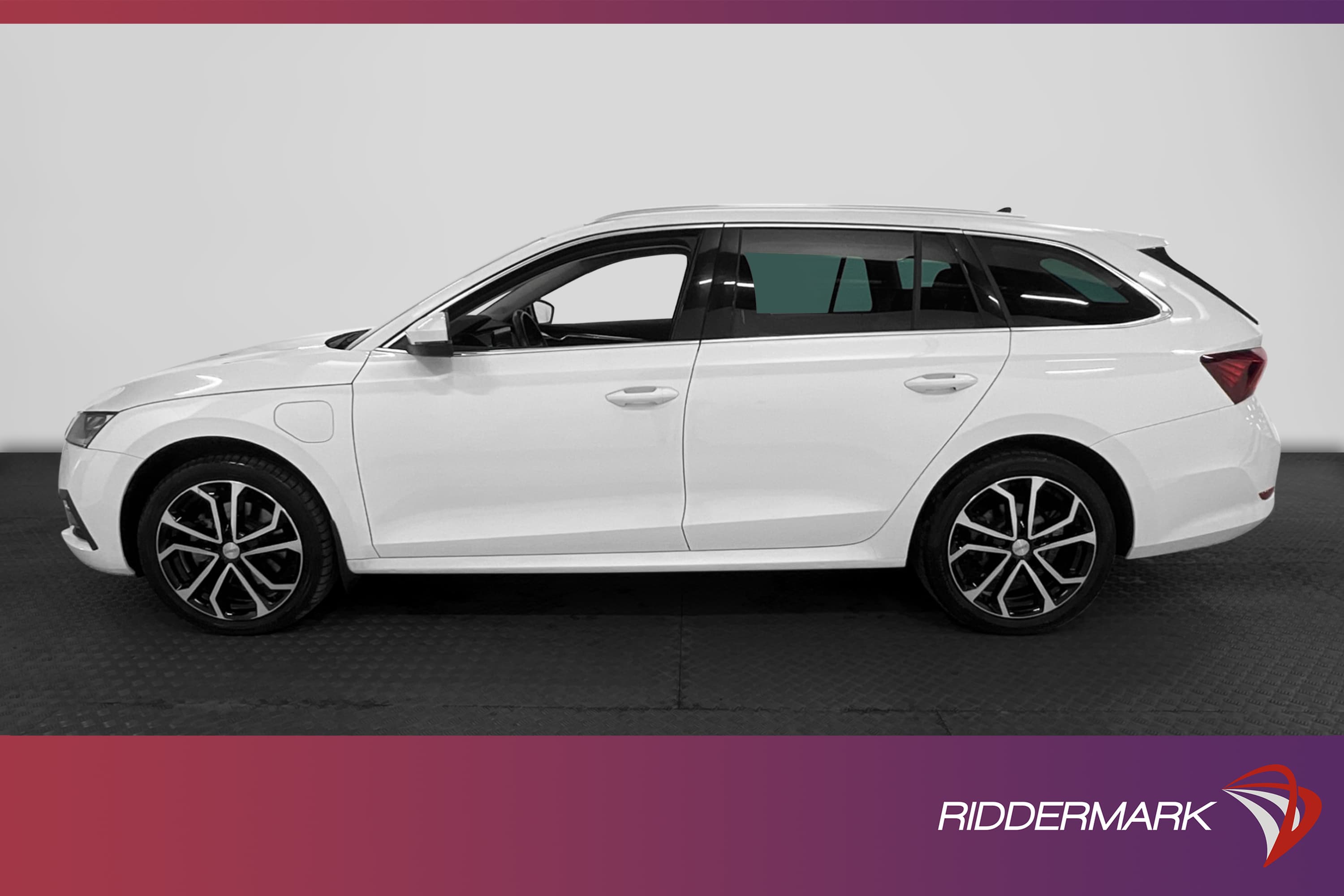 Škoda Octavia PHEV iV 204hk
