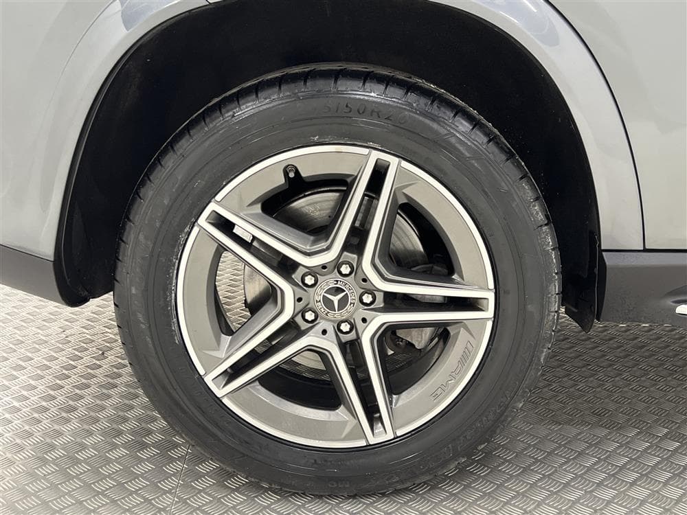 Mercedes-Benz GLE 300d 4M AMG Widescreen 360° Pano 0,61L/Milinteriör