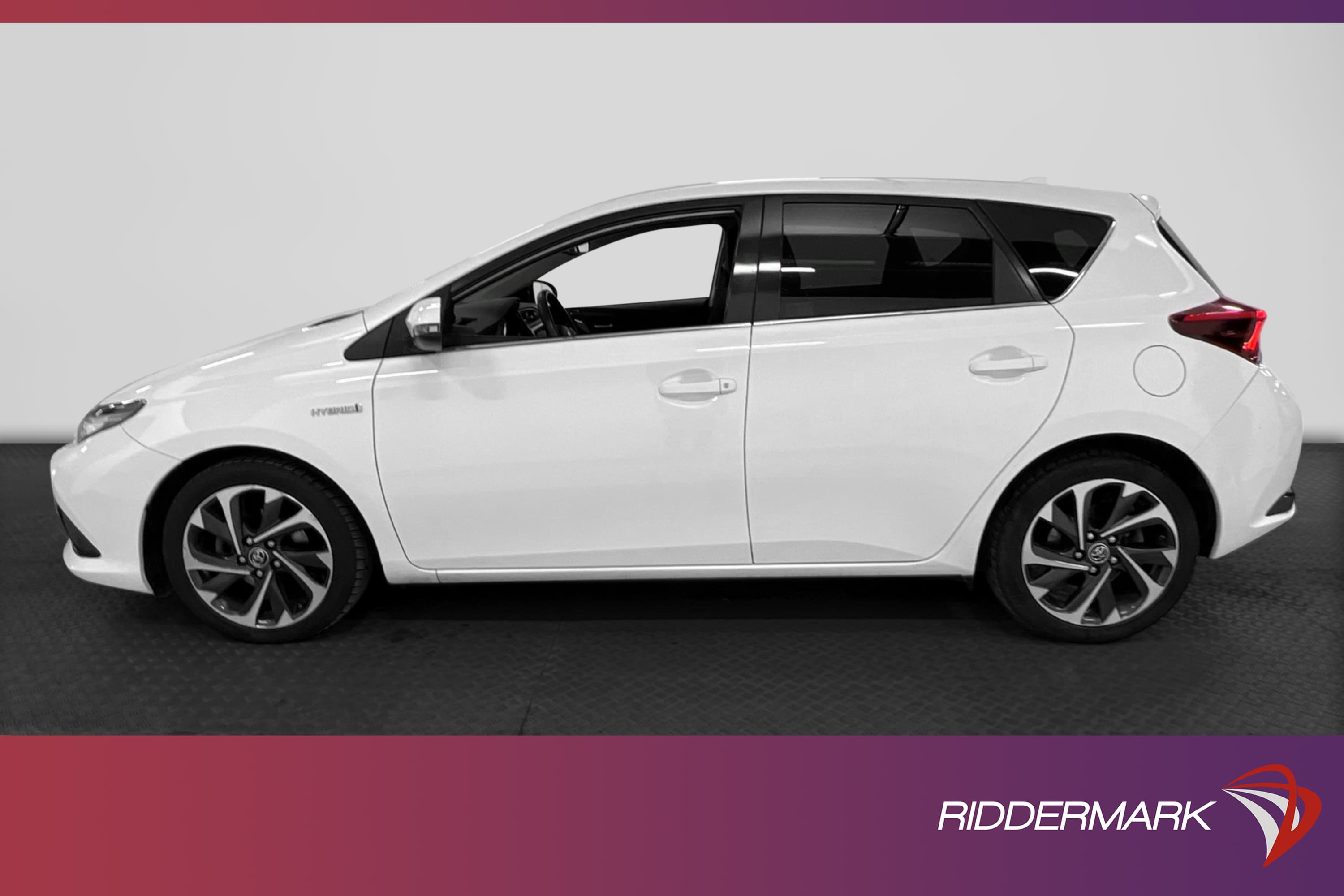Toyota Auris 1.8 HSD 99hk