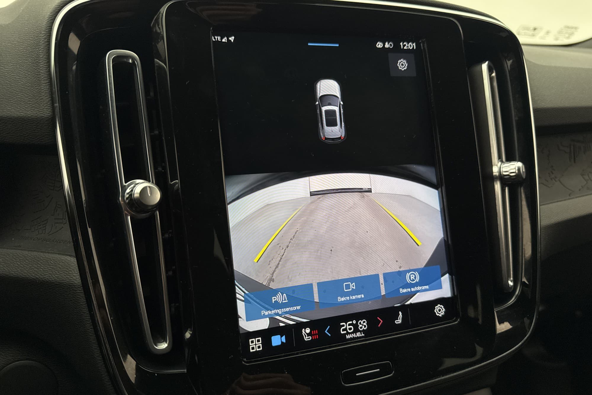 Volvo XC40 Recharge Twin motor Värmare Kamera CarPlay MOMS