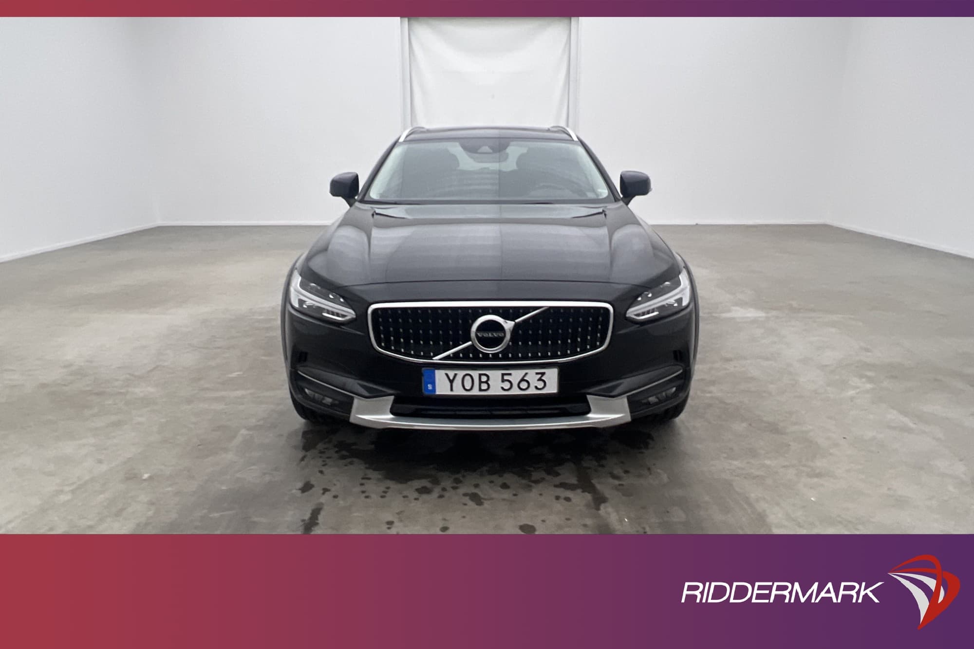 Volvo V90 D4 Cross Country AWD