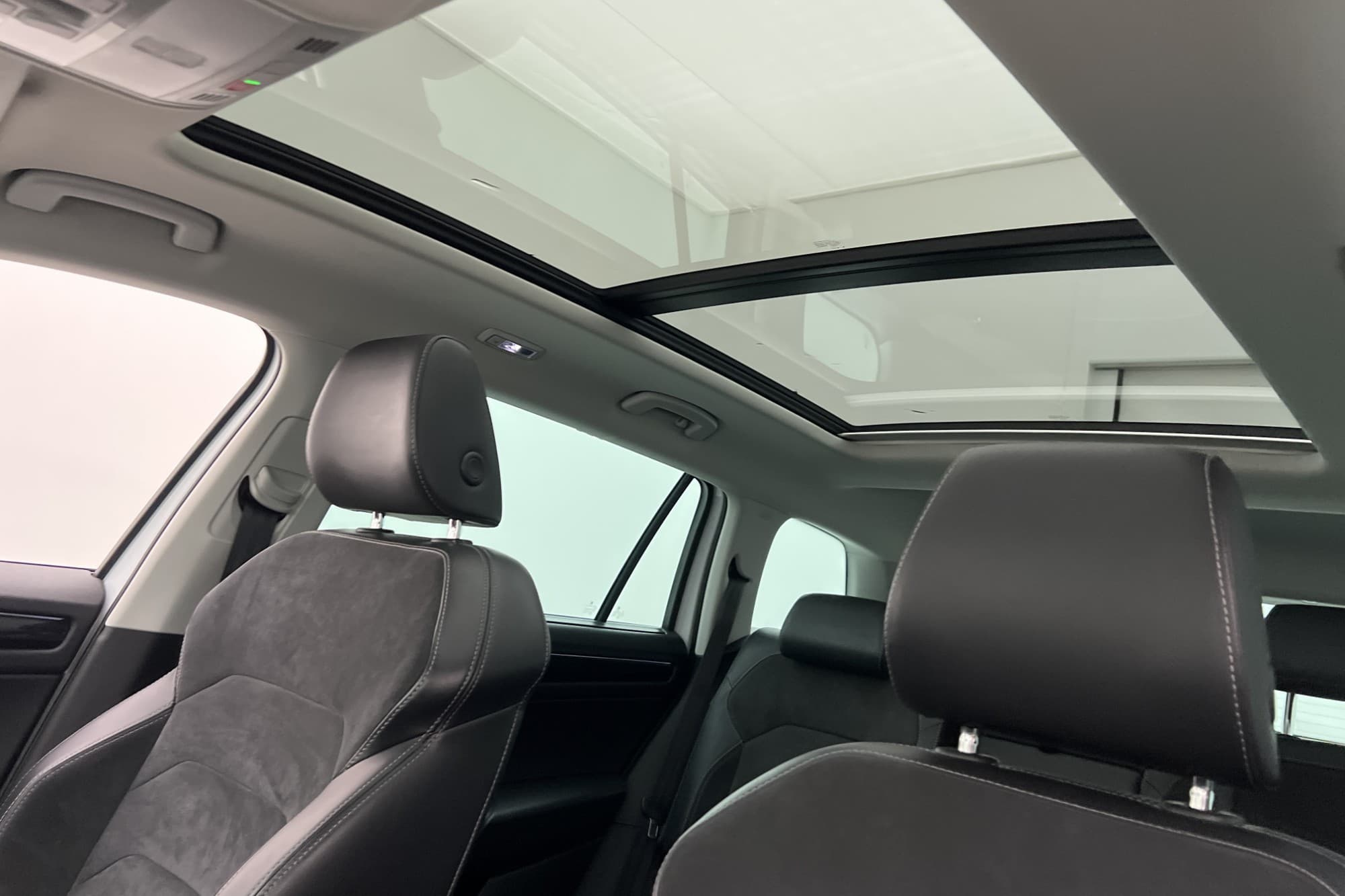 Skoda Kodiaq 4x4 190hk Style Värmare Panorama Drag Canton