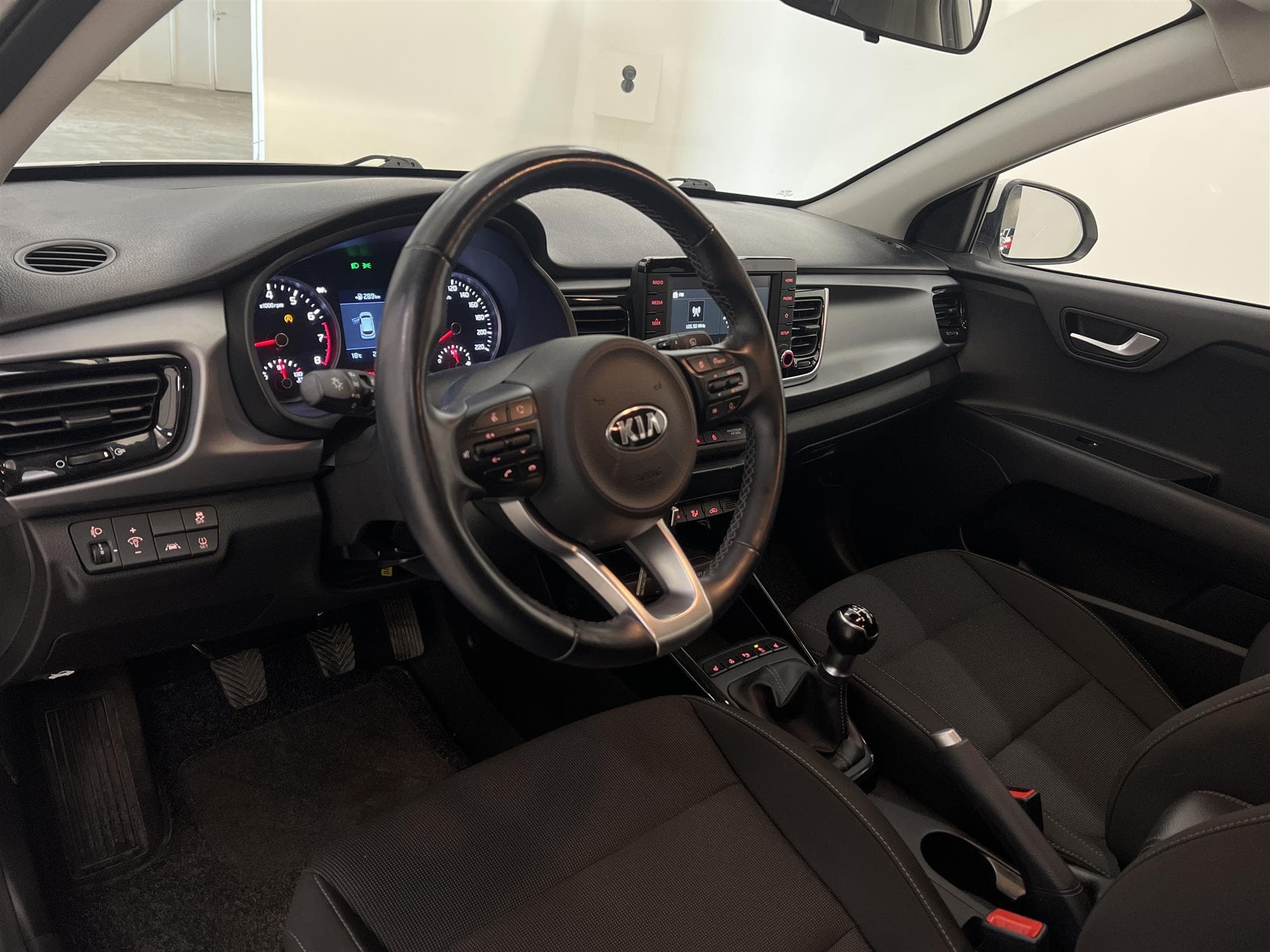 Kia Rio 1.2 84hk M&K-Värmare B-Kamera 712kr Skatt 0,51L/mil
