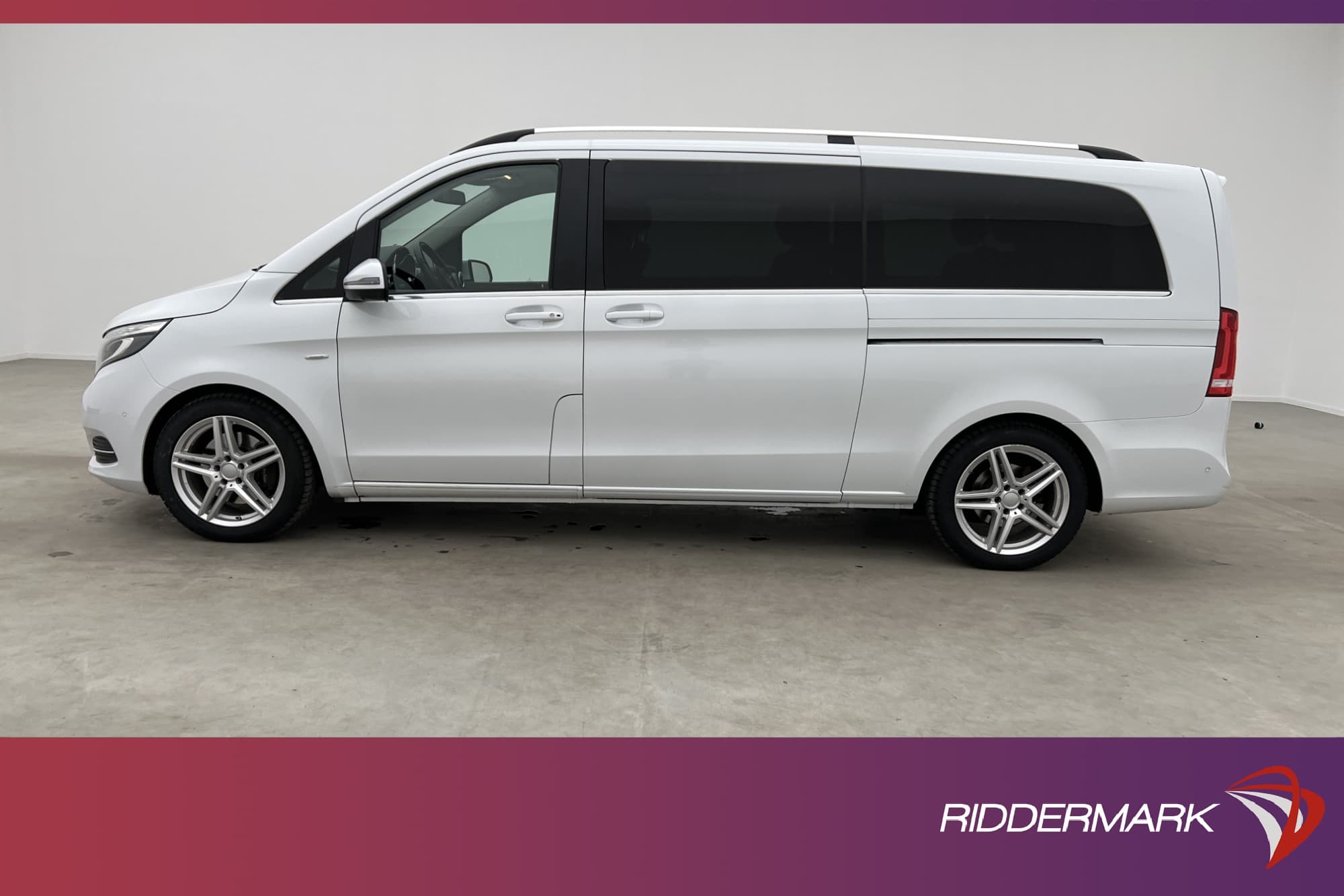 Mercedes-Benz V250