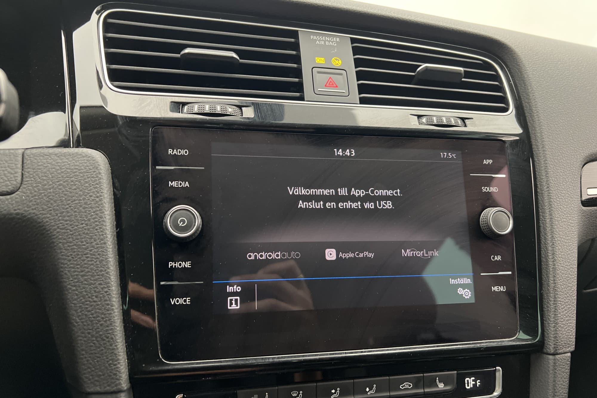 Volkswagen Golf TSI 150hk GT Fjärr-Värmare CarPlay Rattvärme