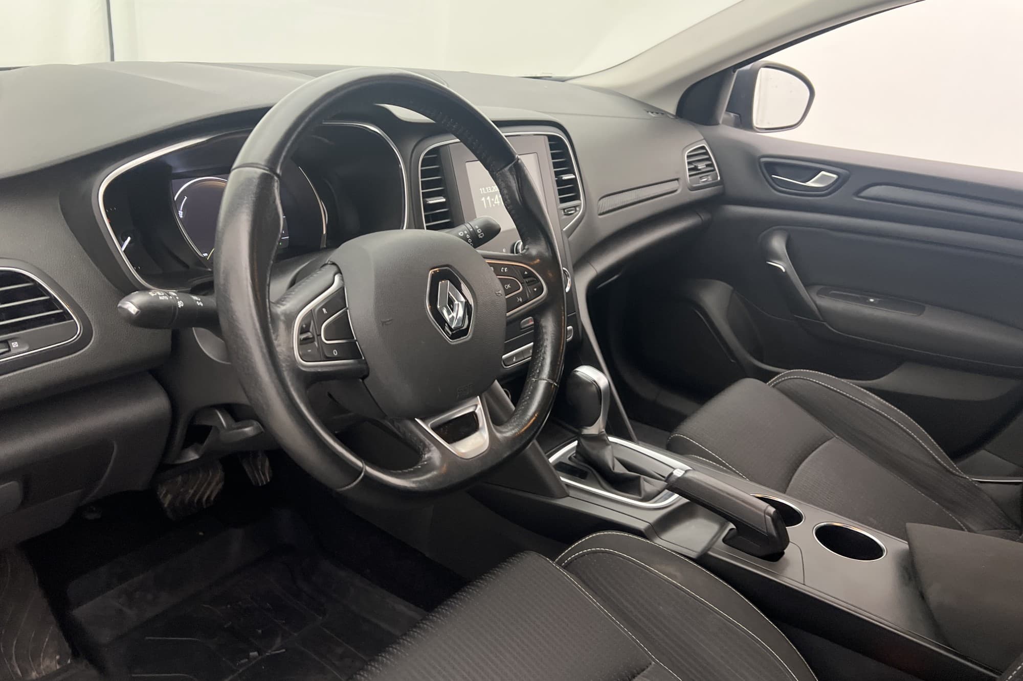 Renault Mégane Sport Tourer 1.3 TCe 140hk Zen Navi Sensorer