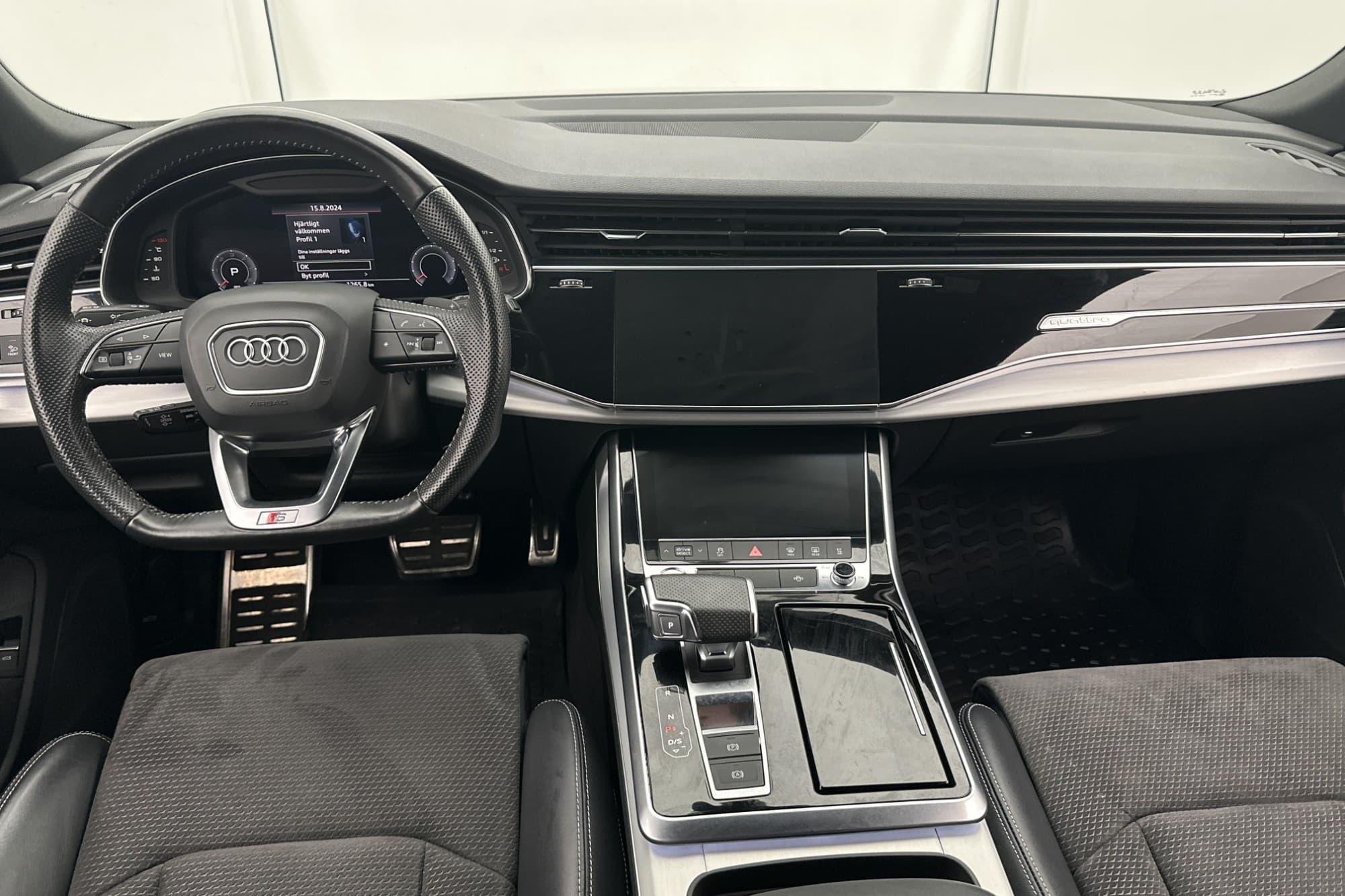 Audi Q8 50 TDI Q S-Line Cockpit Luft D-Värm Kamera Navi Drag