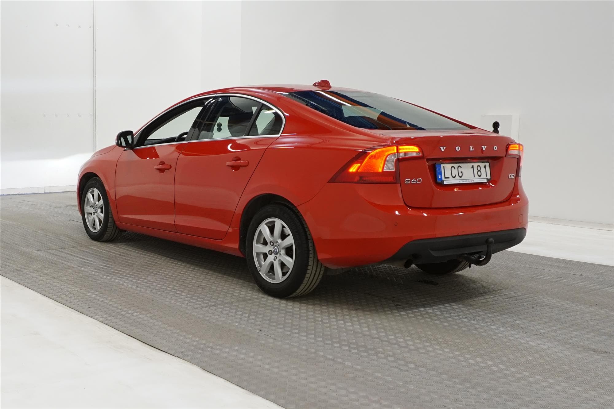 Volvo S60 D2 115hk Momentum 2 Brukare Drag D-Värm 