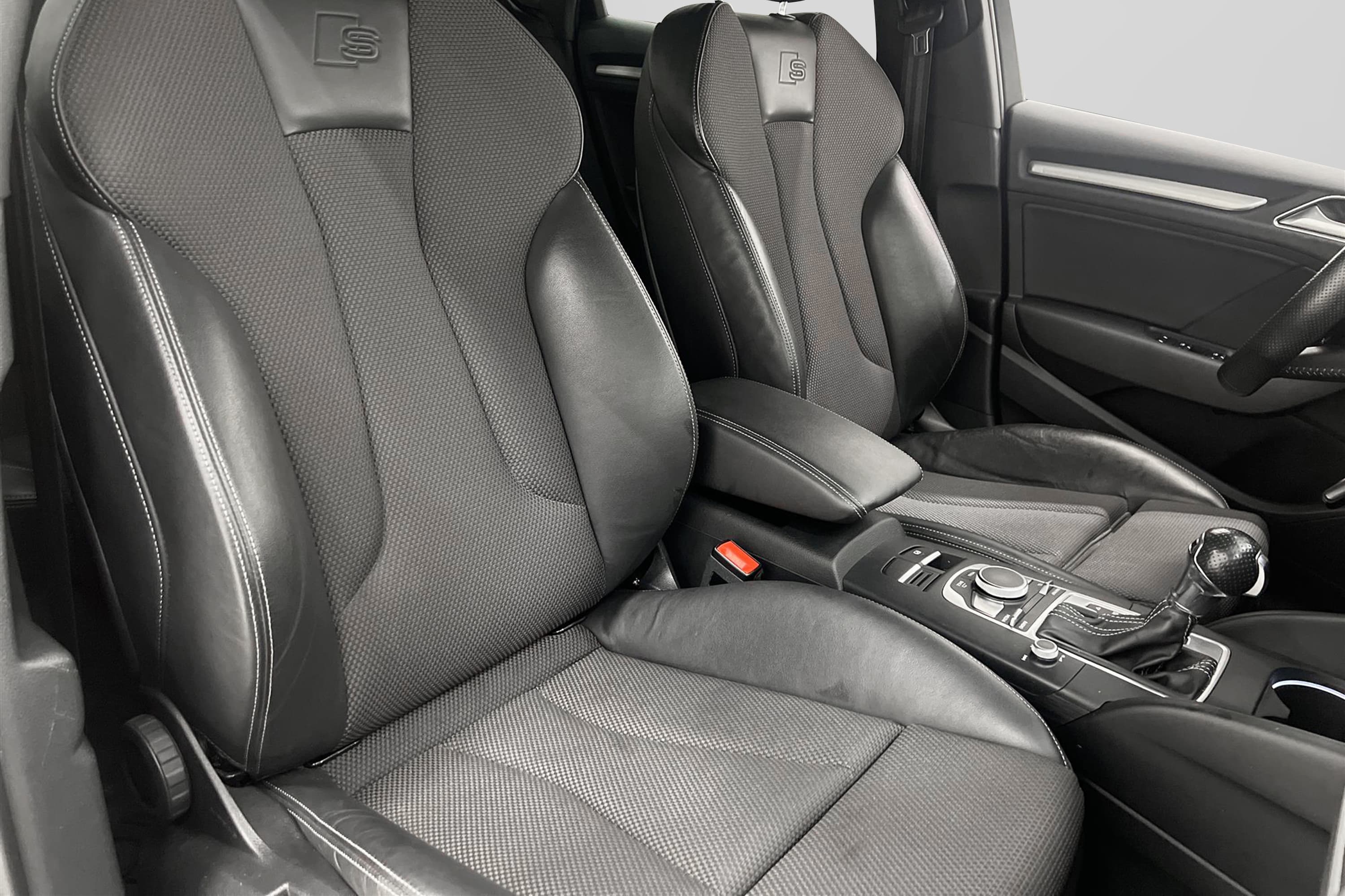 Audi A3 Sedan 2.0 TDI 150hk S-Line Värmare PDC 0,44l/mil