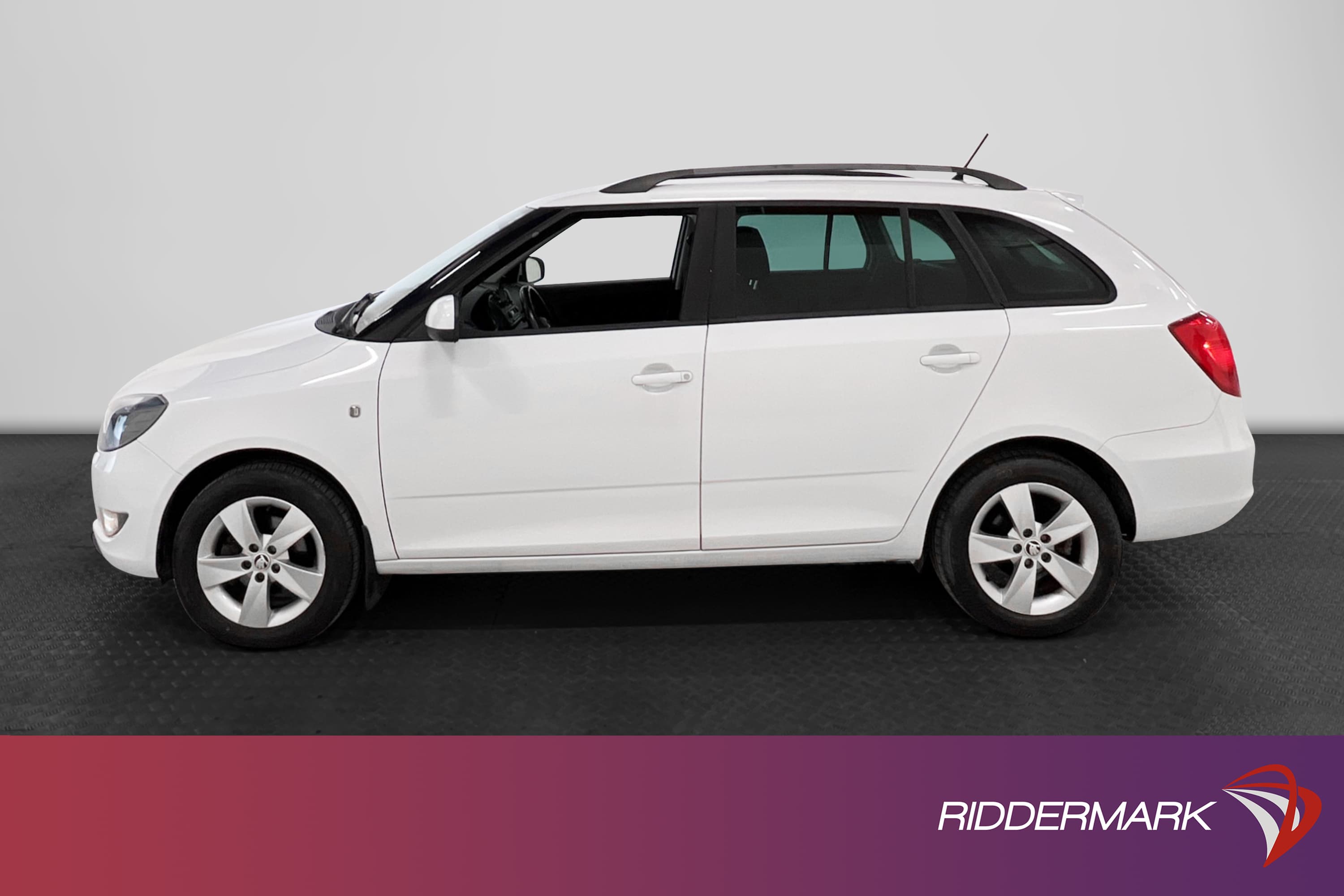 Škoda Fabia 1.2 TSI 86hk Dragkrok Låg skatt PDC 0.44l/mil