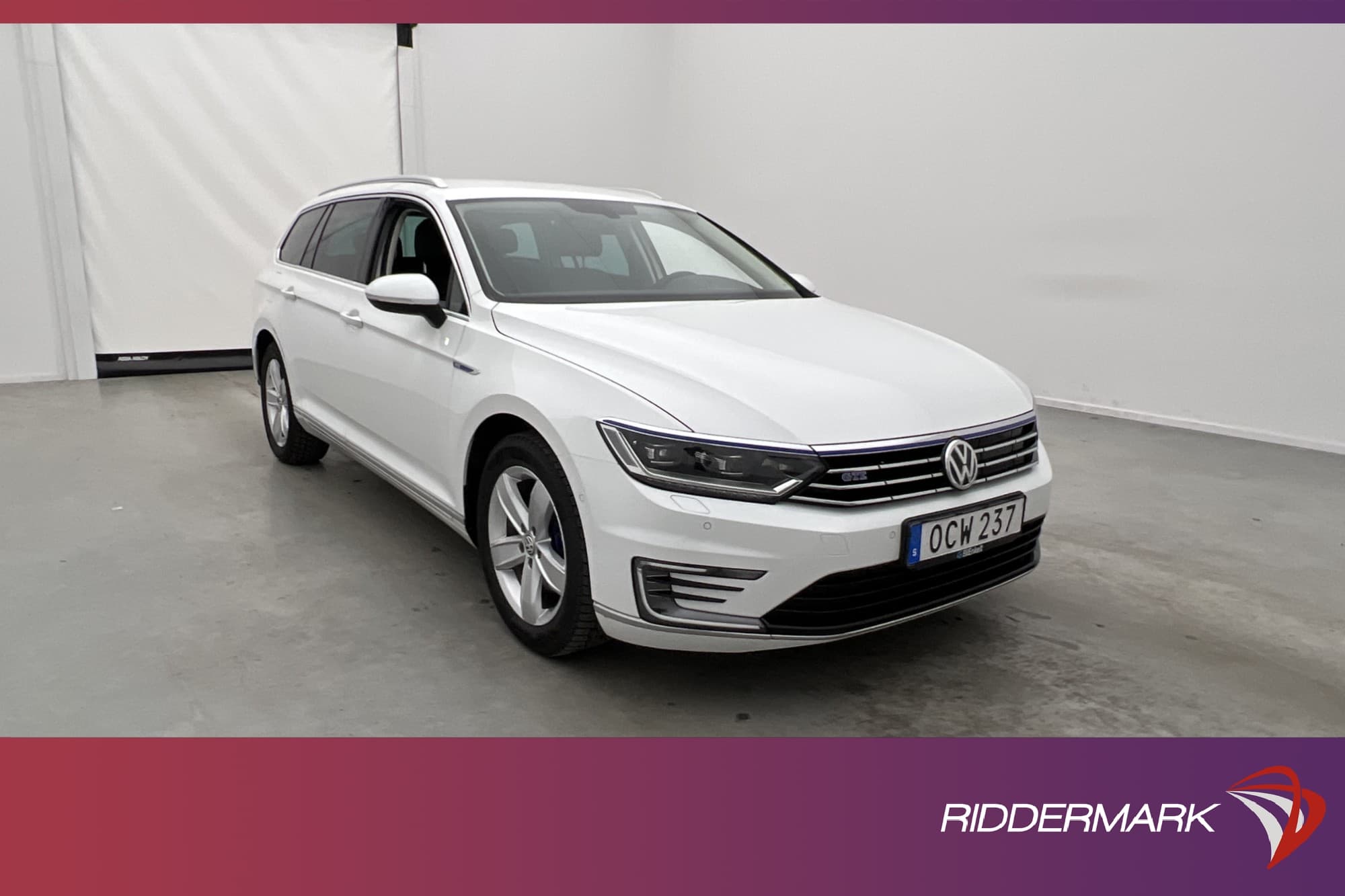 Volkswagen Passat GTE 218hk